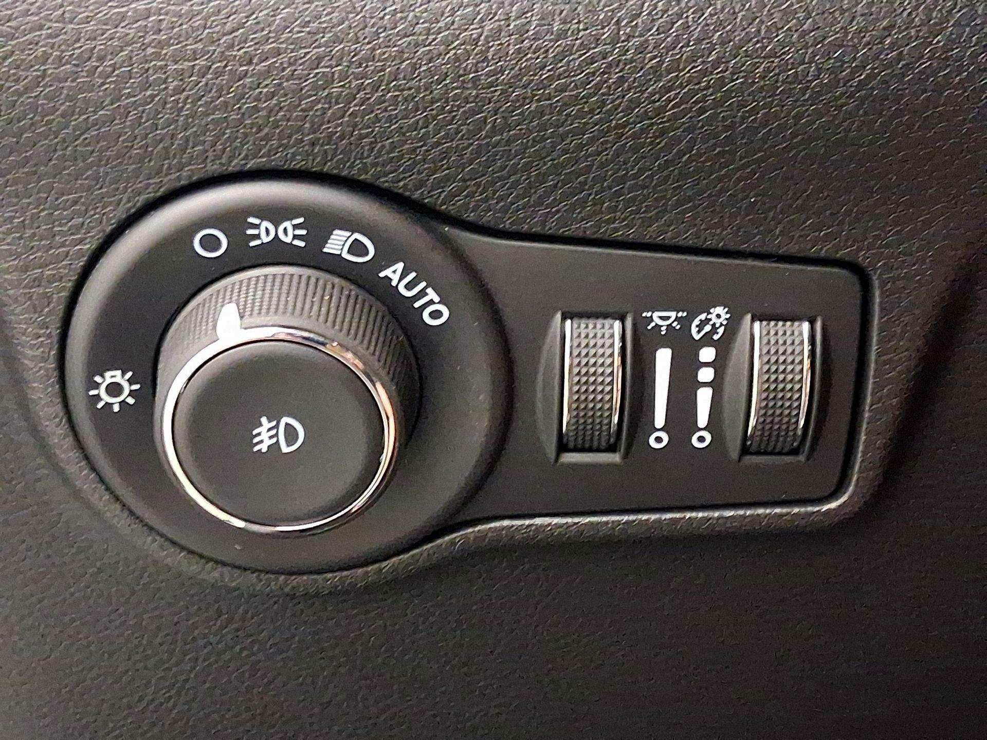 Thumbnail: 2025 Jeep Compass - 13