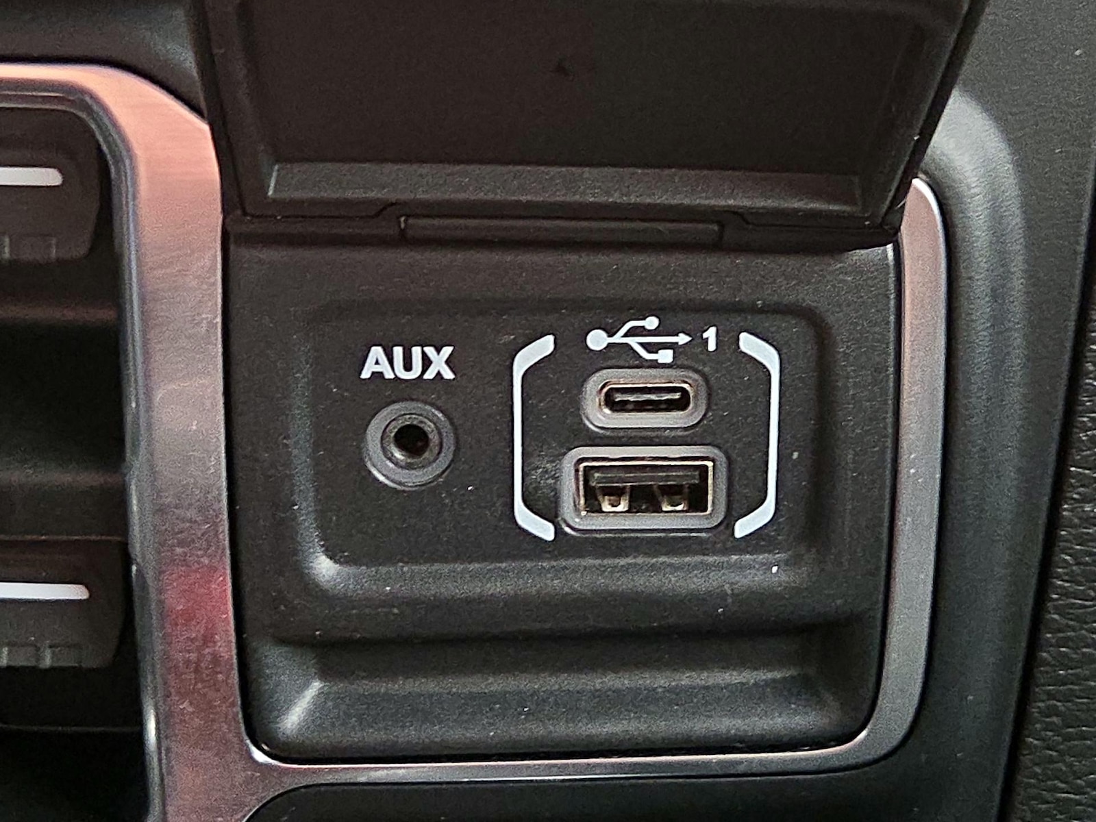 2023 Jeep Wrangler 4xe Willys 4XE - Photo 19