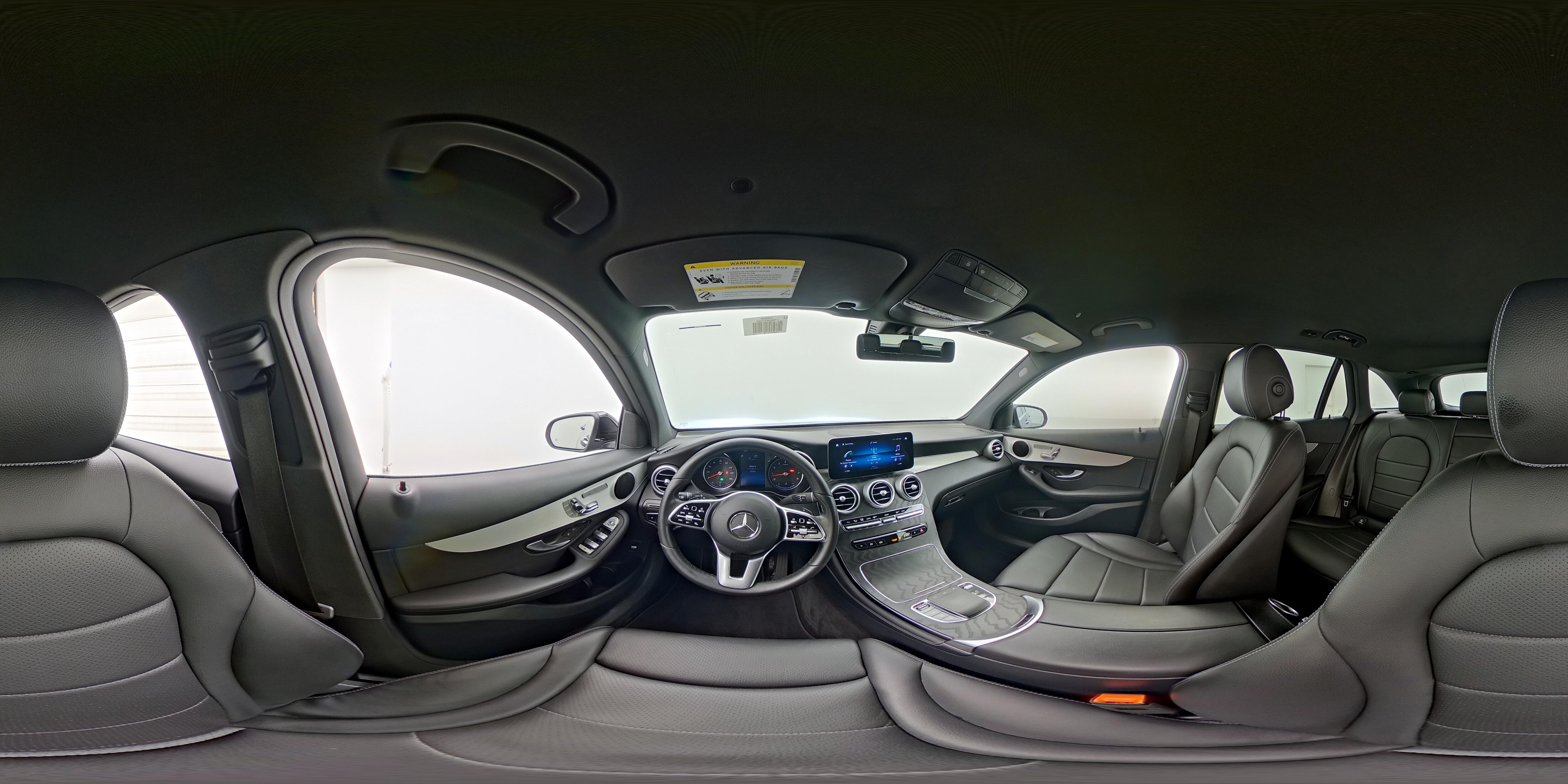 2021 Mercedes-Benz GLC GLC300 - Photo 26