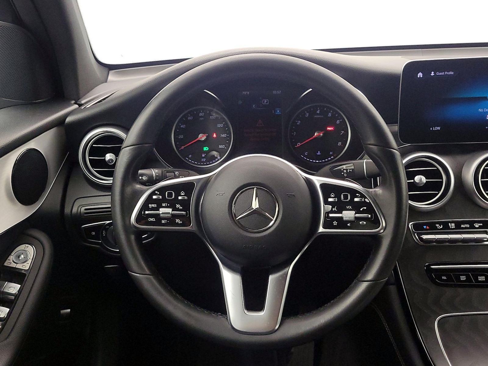 2021 Mercedes-Benz GLC GLC300 - Photo 11