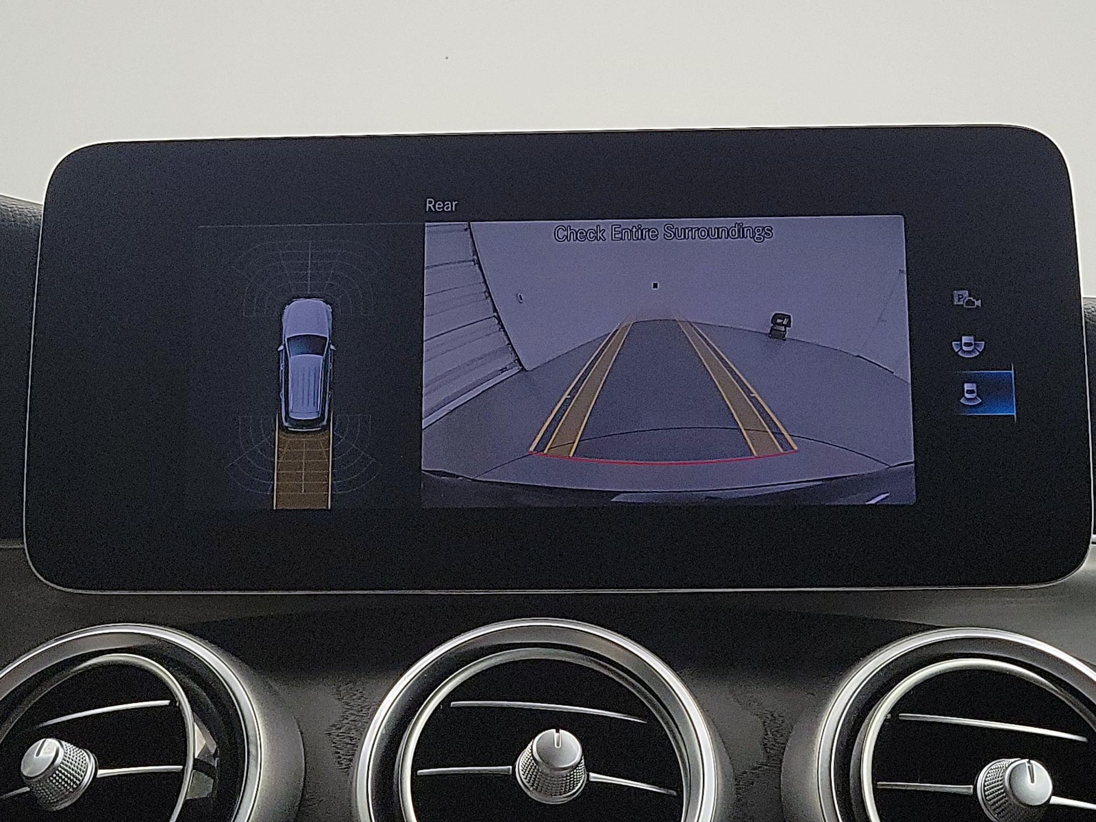 2021 Mercedes-Benz GLC GLC300 - Photo 15