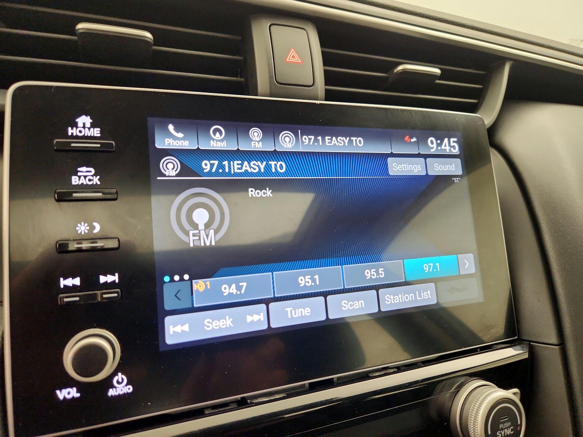 Thumbnail: 2020 Honda Insight - 16