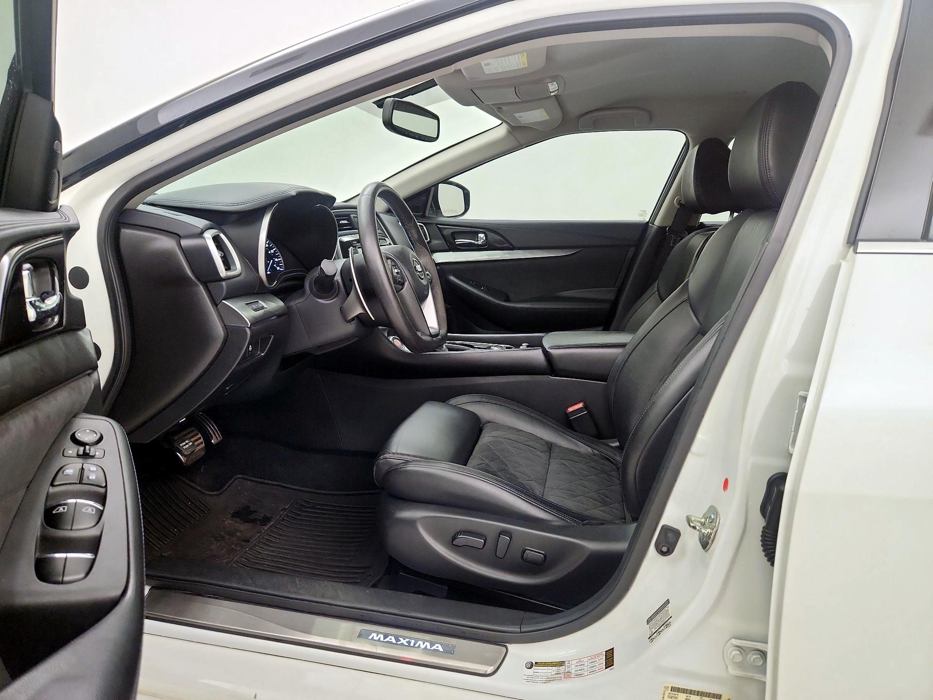 Thumbnail: 2016 Nissan Maxima - 11