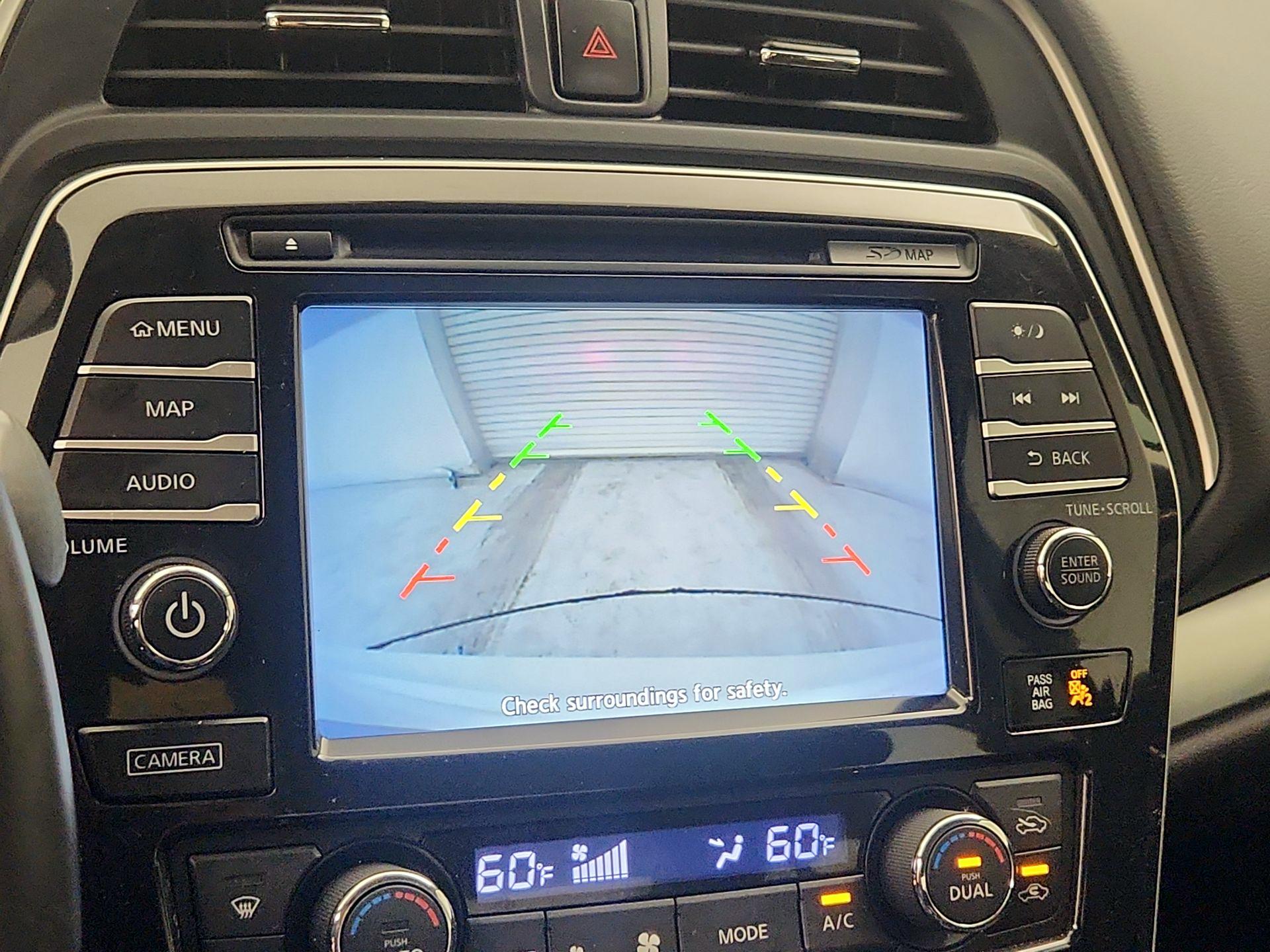 Thumbnail: 2016 Nissan Maxima - 15