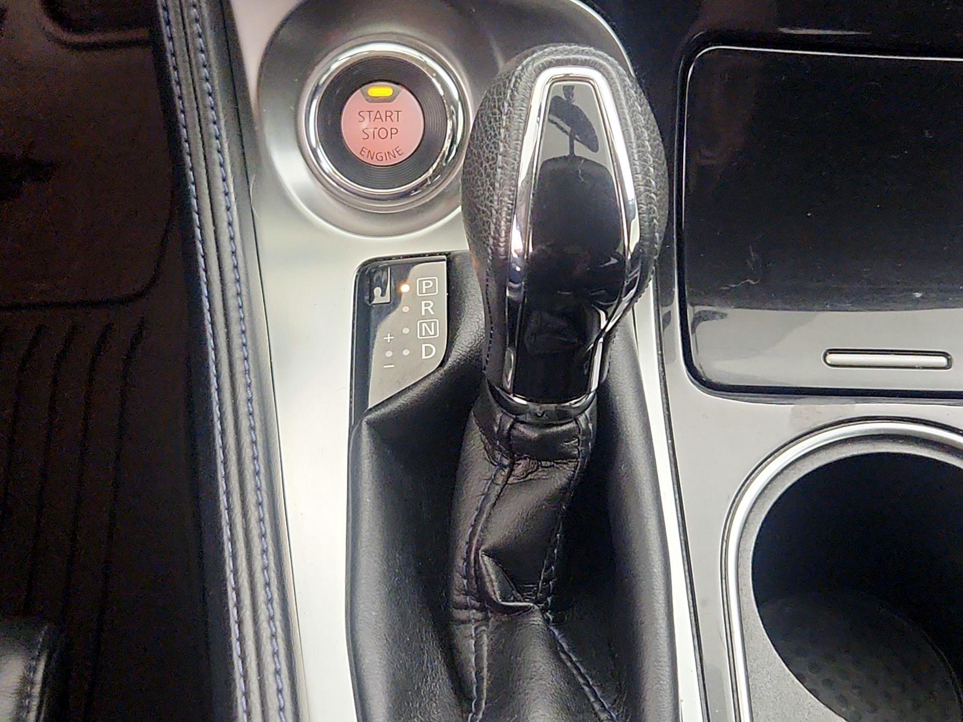 Thumbnail: 2016 Nissan Maxima - 18