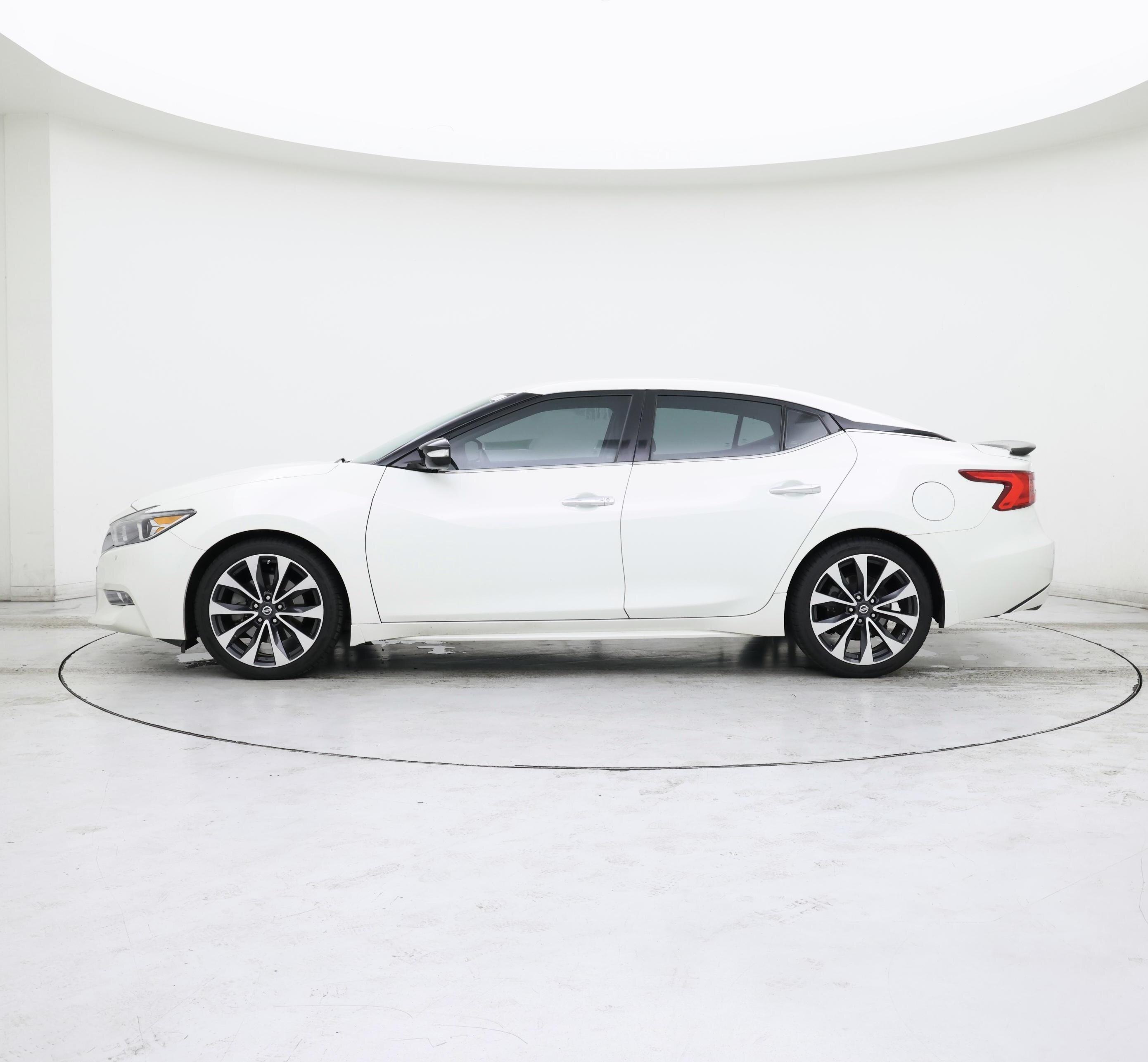 Thumbnail: 2016 Nissan Maxima - 3