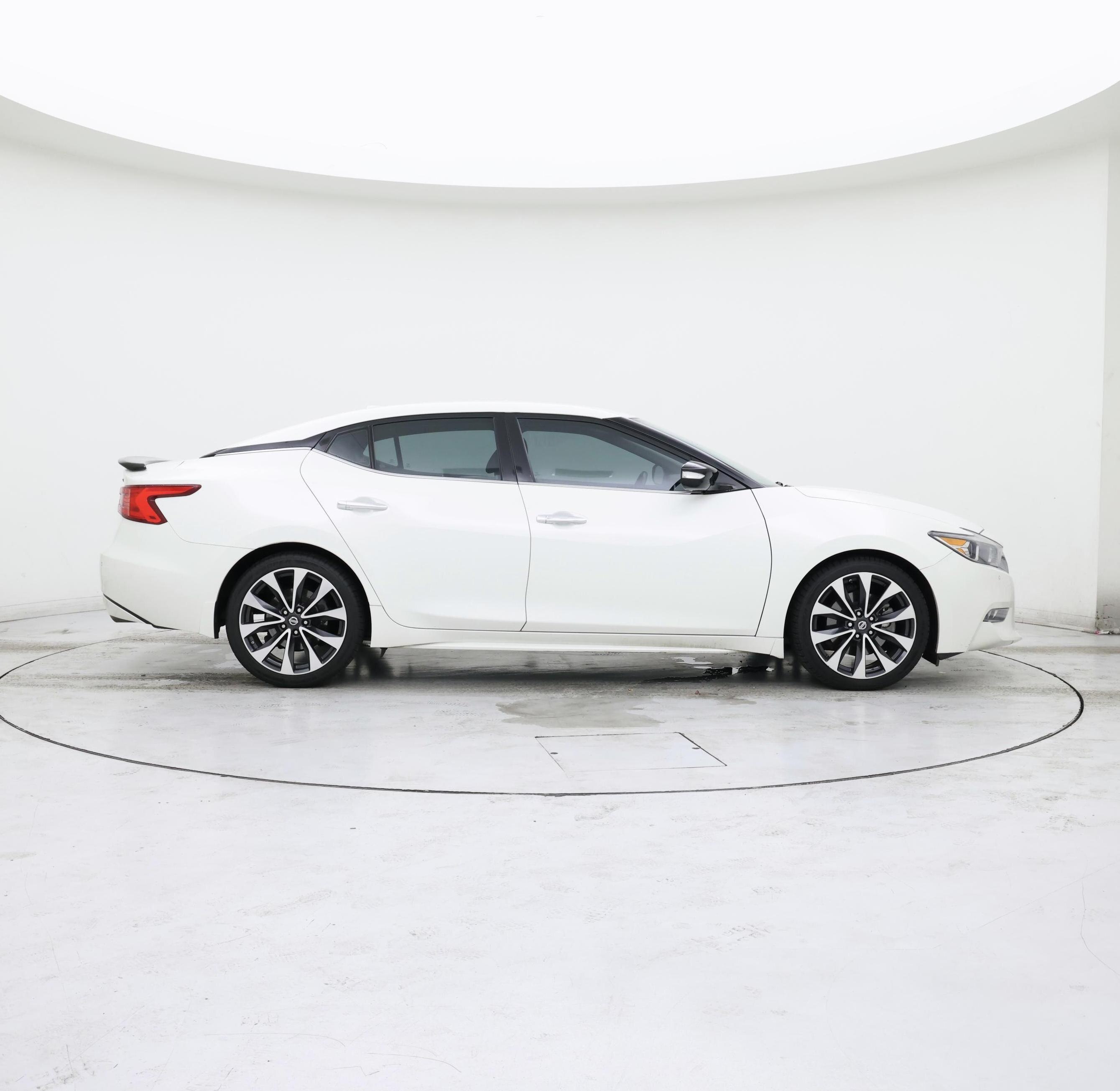Thumbnail: 2016 Nissan Maxima - 7