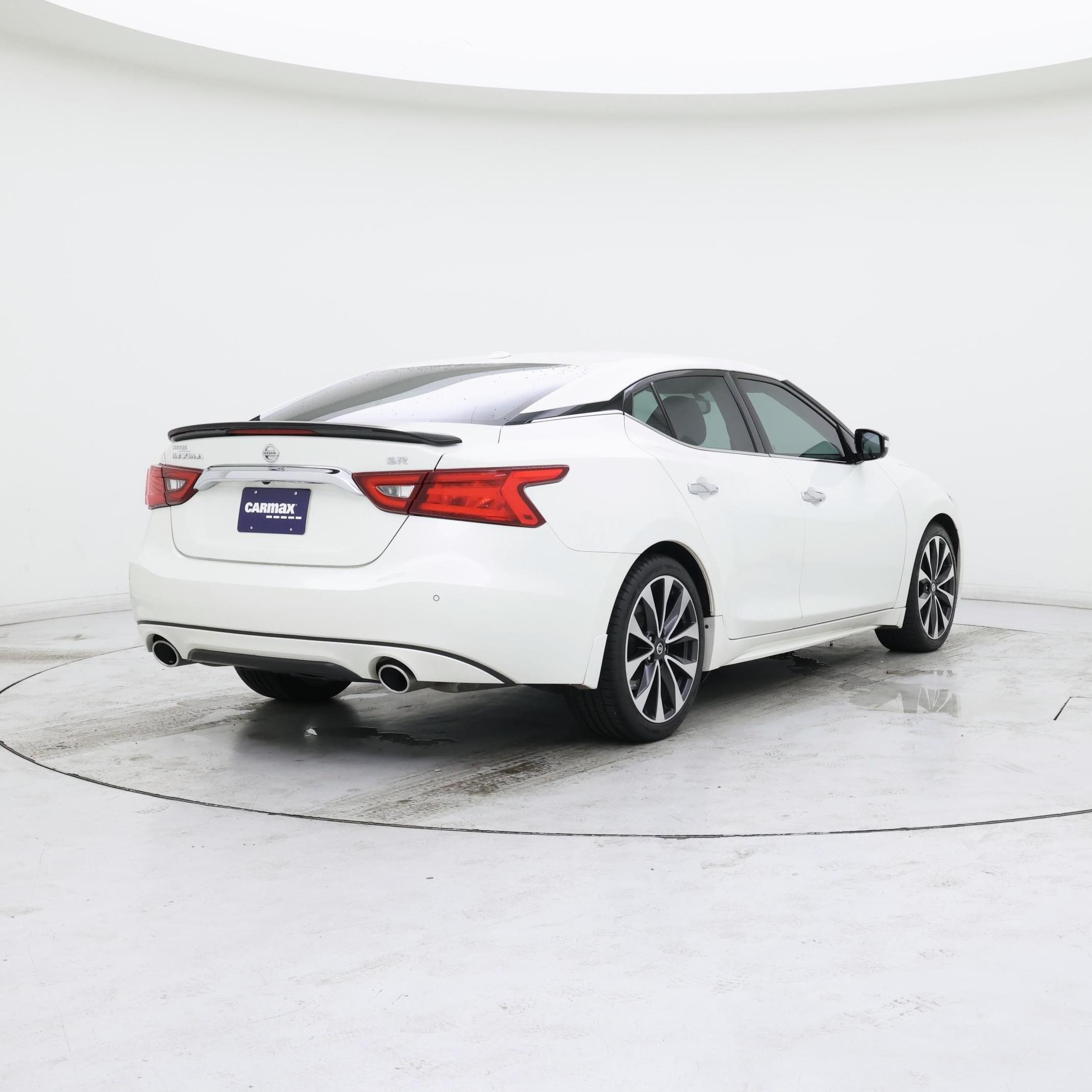 Thumbnail: 2016 Nissan Maxima - 8