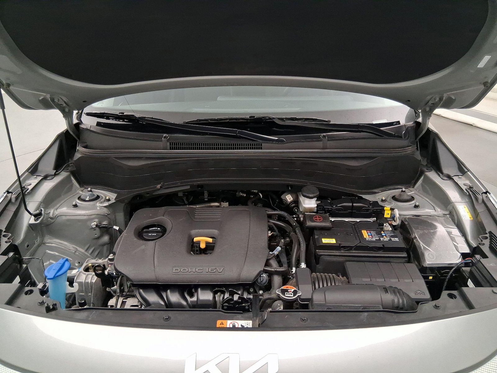 2025 Kia Seltos S - Photo 23