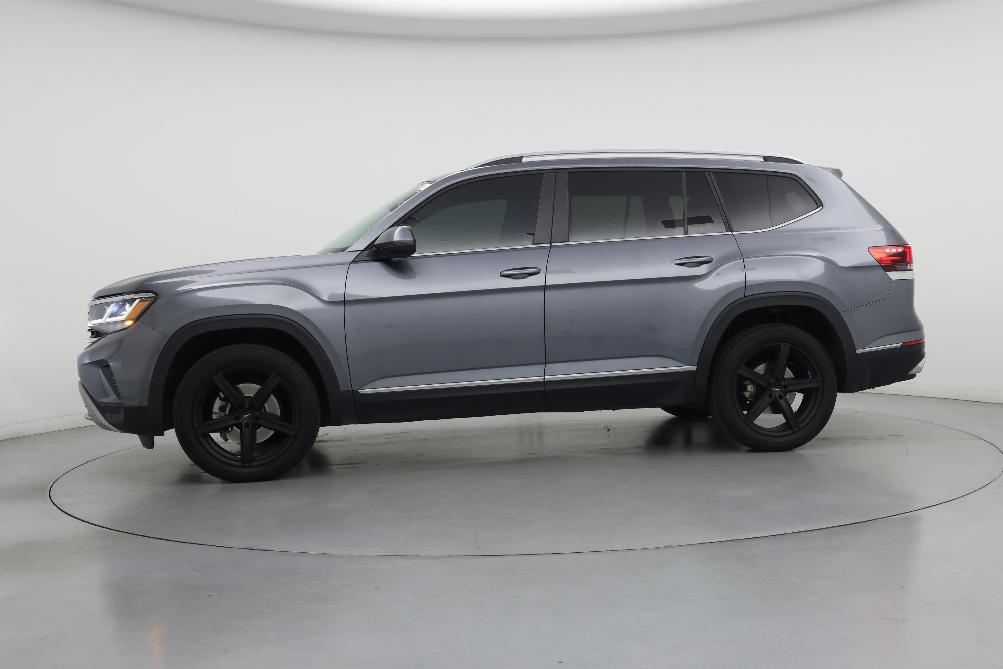 Thumbnail: 2021 Volkswagen Atlas - 3