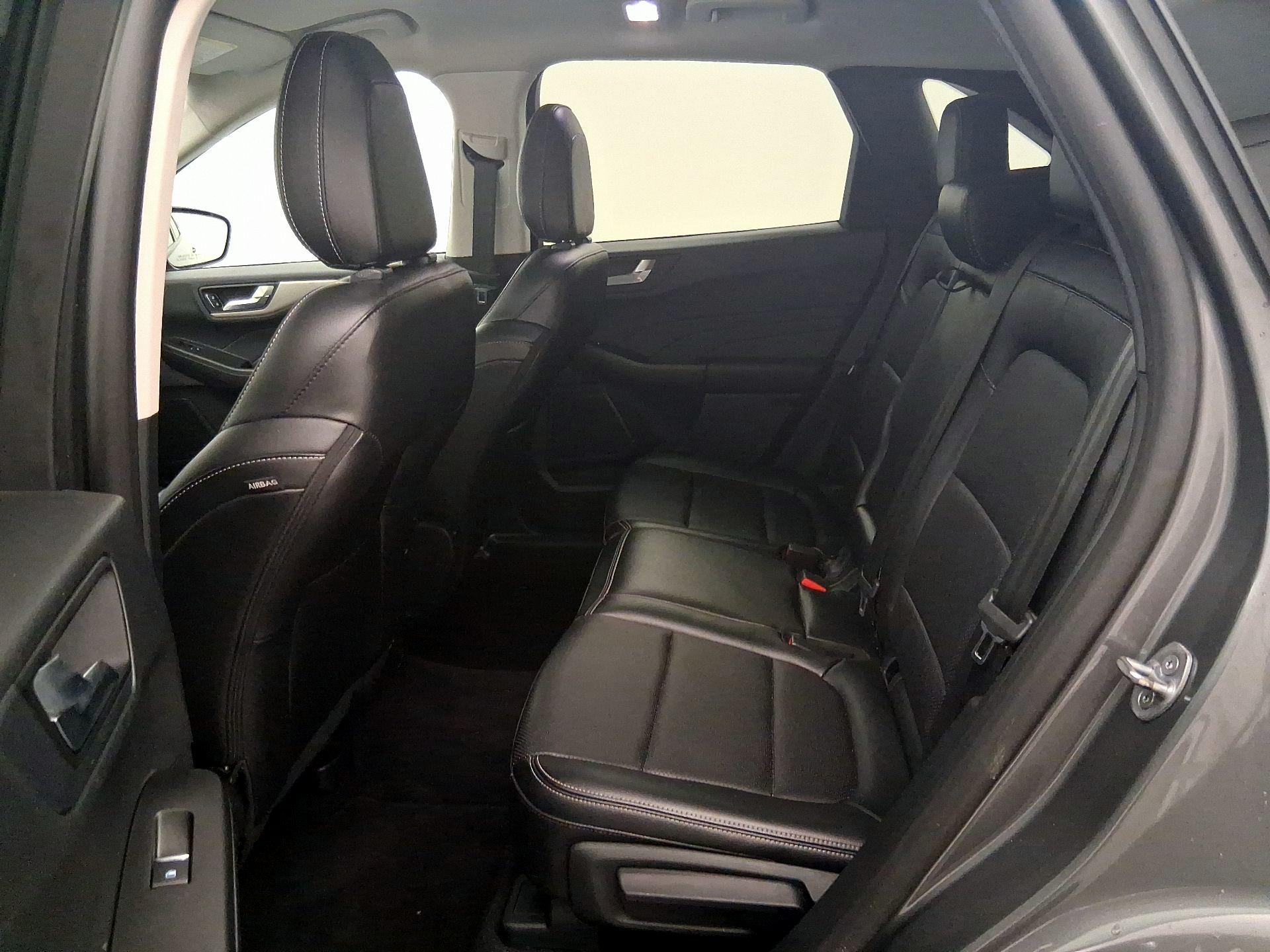 Thumbnail: 2022 Ford Escape - 19