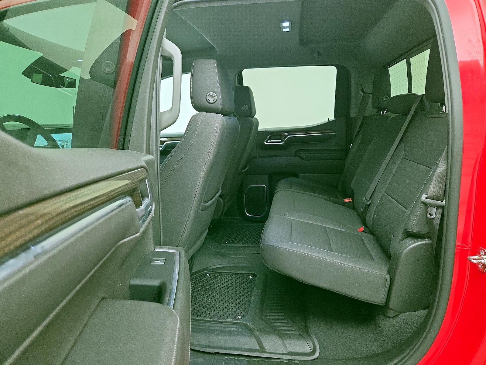 2023 Chevrolet Silverado 1500 LT - Photo 21