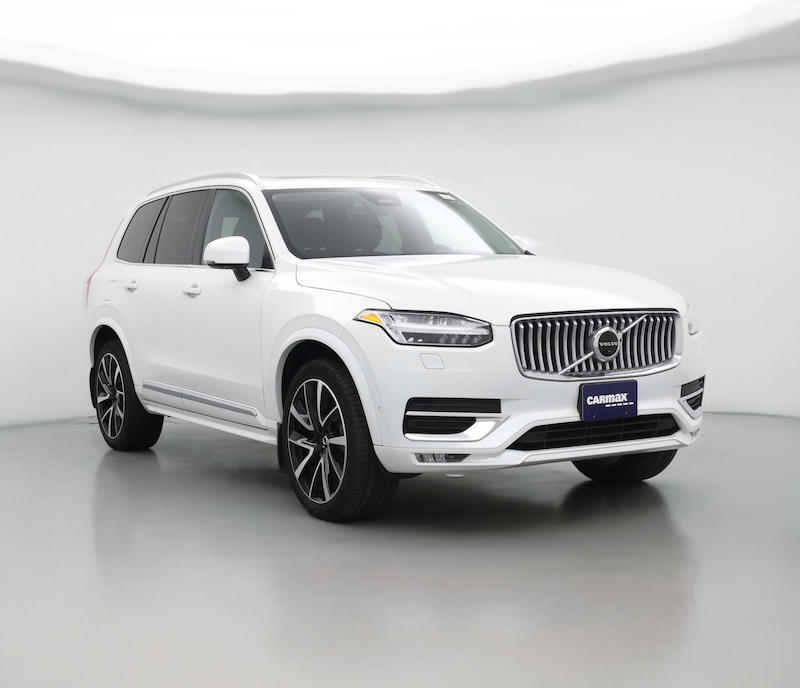 2023 Volvo XC90 B6 Plus