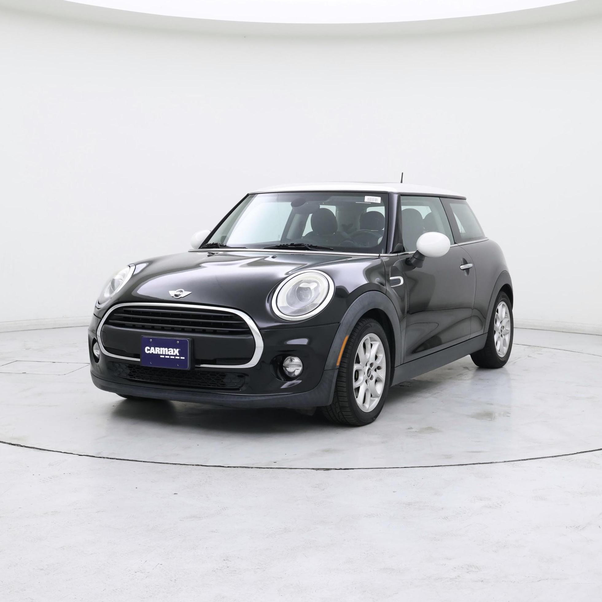 Thumbnail: 2016 MINI Cooper Hardtop - 4