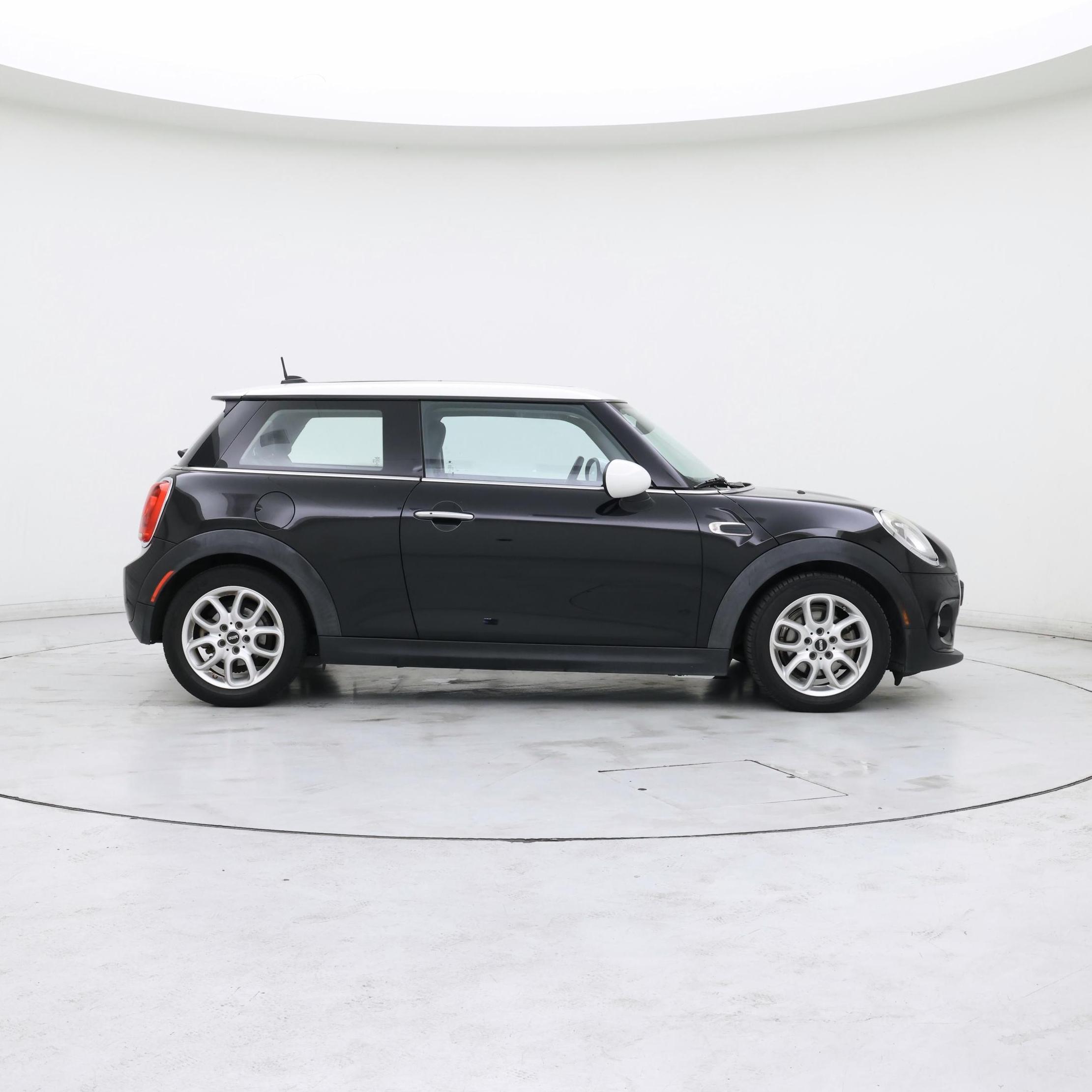 Thumbnail: 2016 MINI Cooper Hardtop - 7
