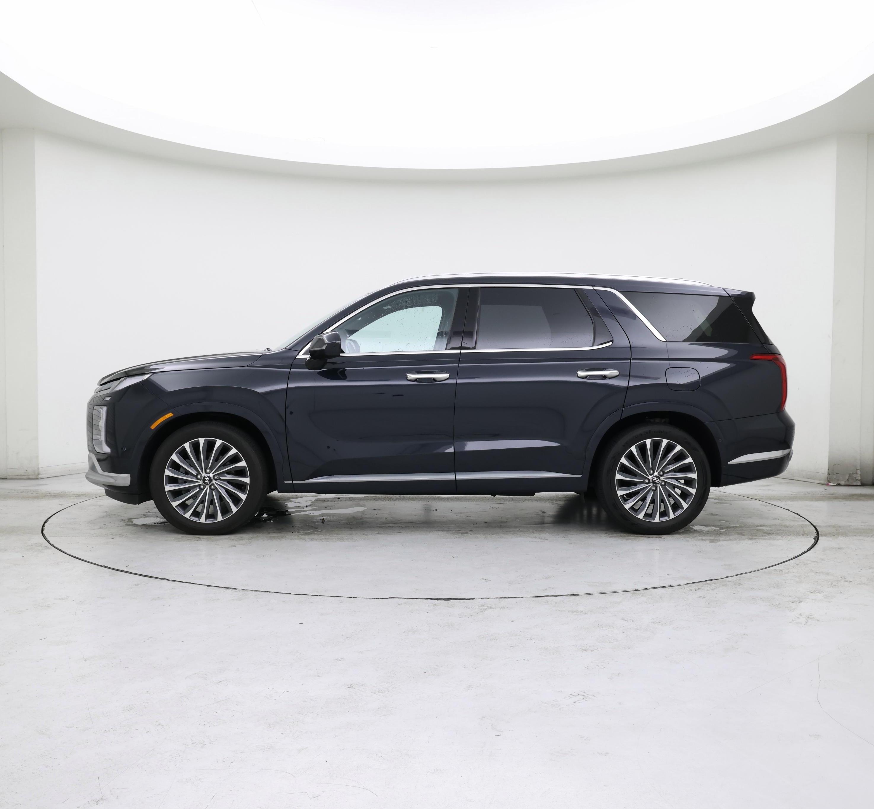 Thumbnail: 2023 Hyundai Palisade - 3