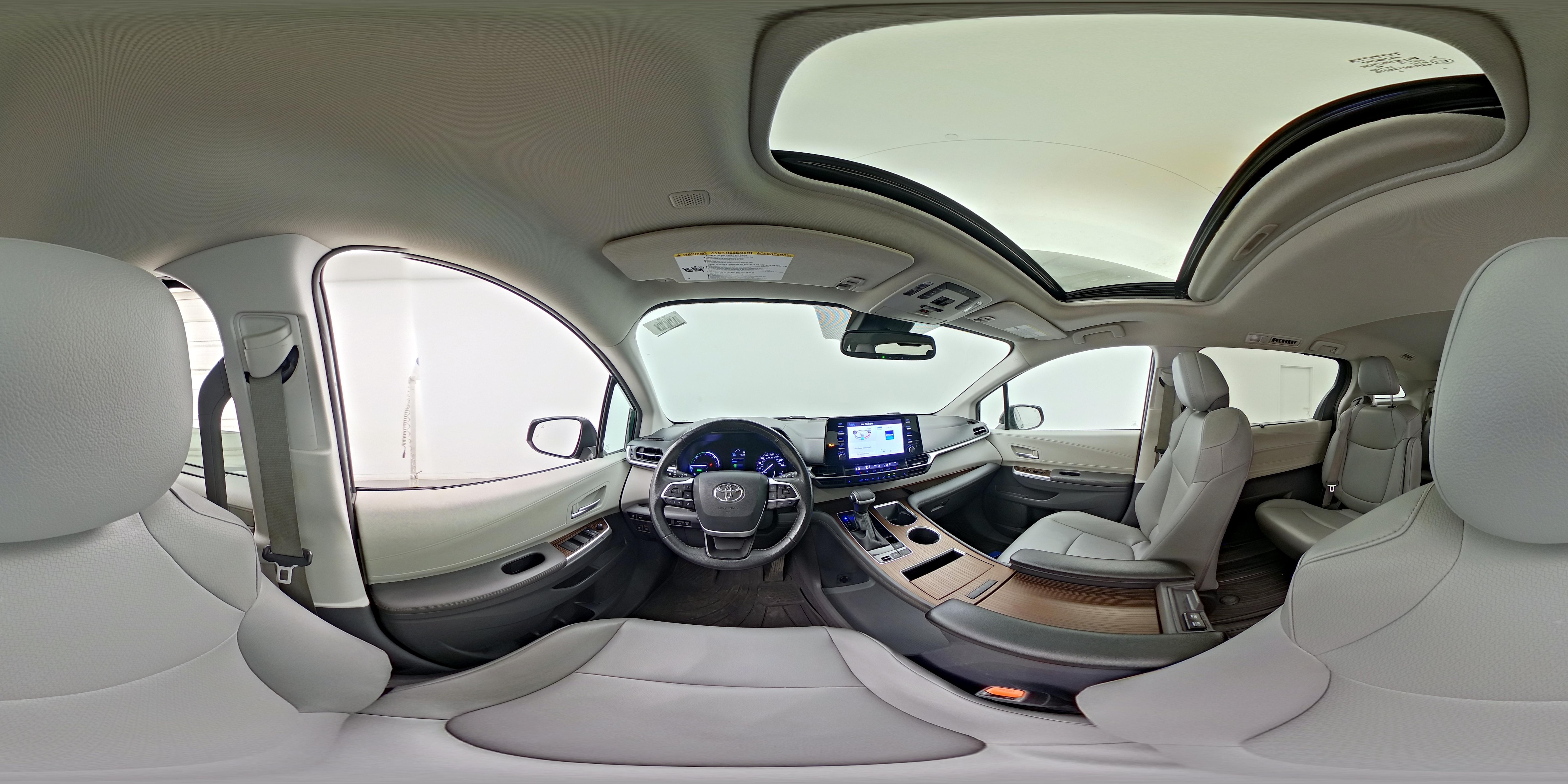2022 Toyota Sienna XLE - Photo 30