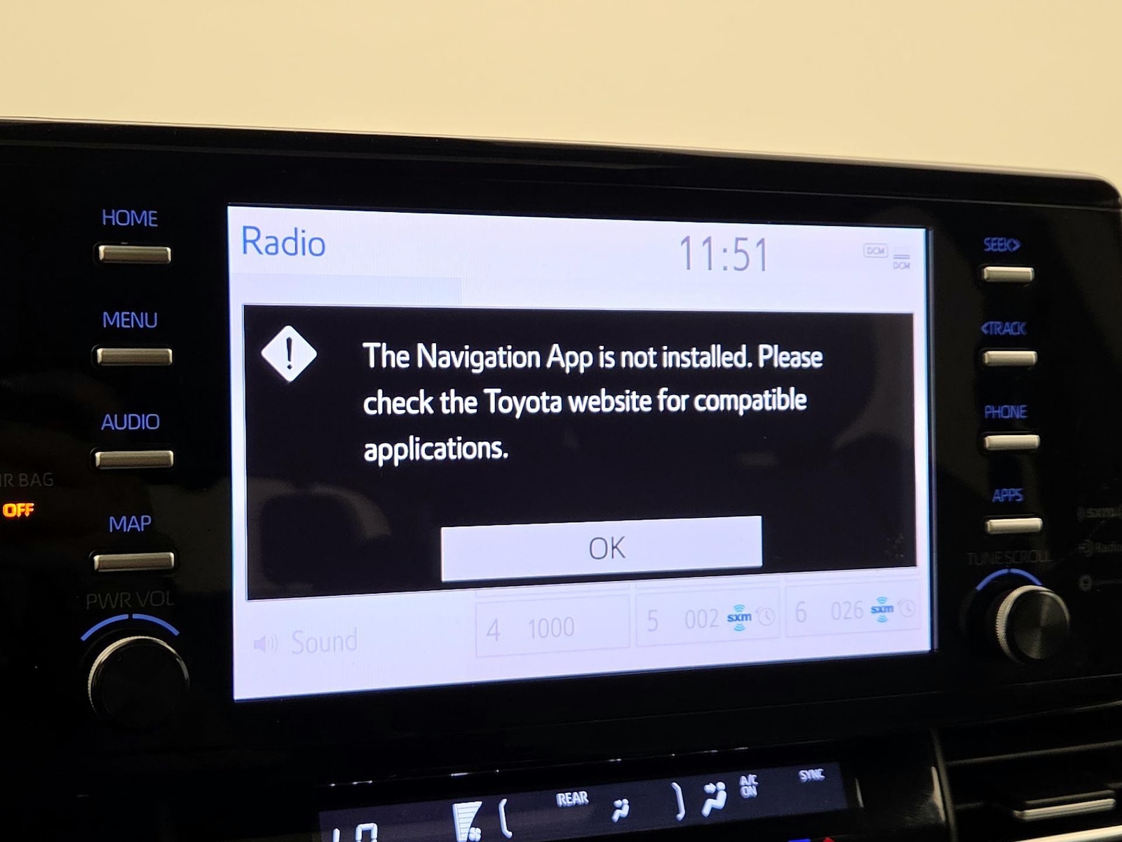2022 Toyota Sienna XLE - Photo 15