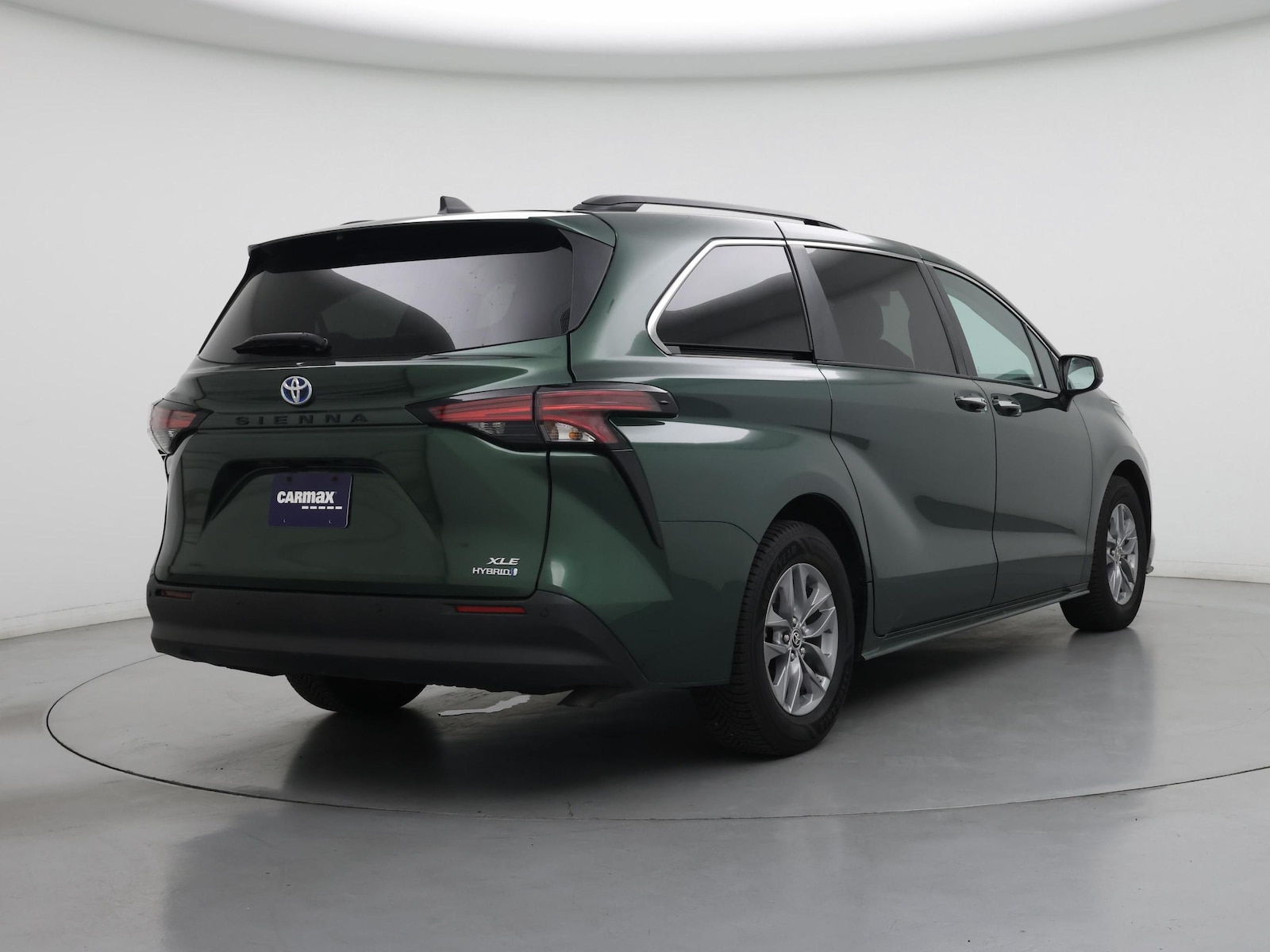 2022 Toyota Sienna XLE - Photo 9