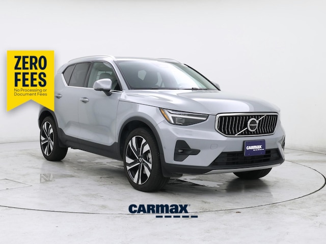 Gray 2024 Volvo XC40 SUV / Crossover All-Wheel Drive Automatic