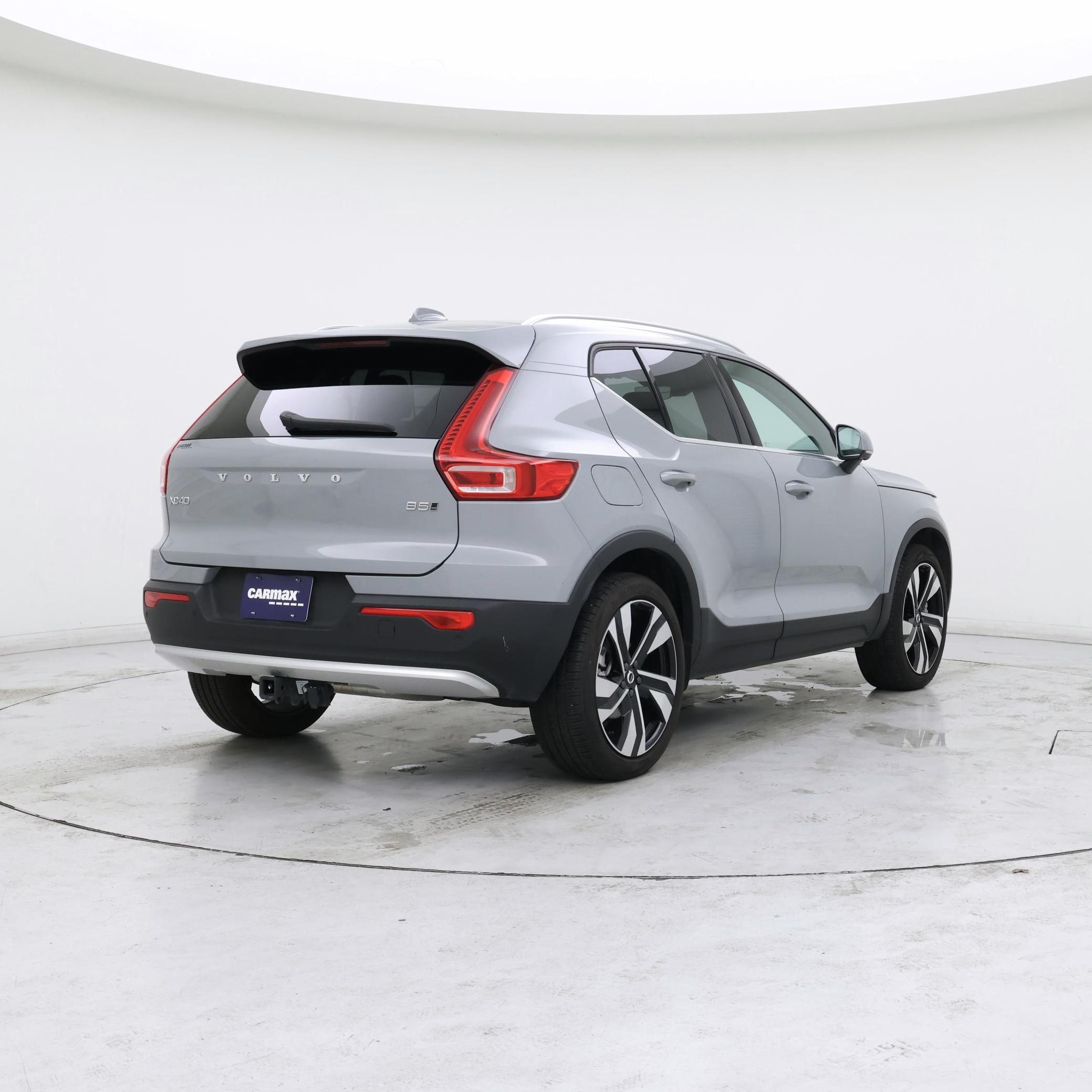 Thumbnail: 2024 Volvo XC40 - 8