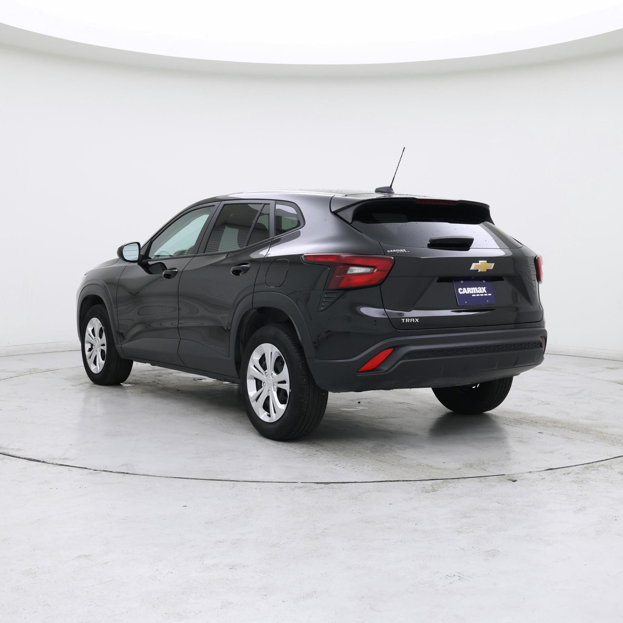 Thumbnail: 2024 Chevrolet Trax - 2