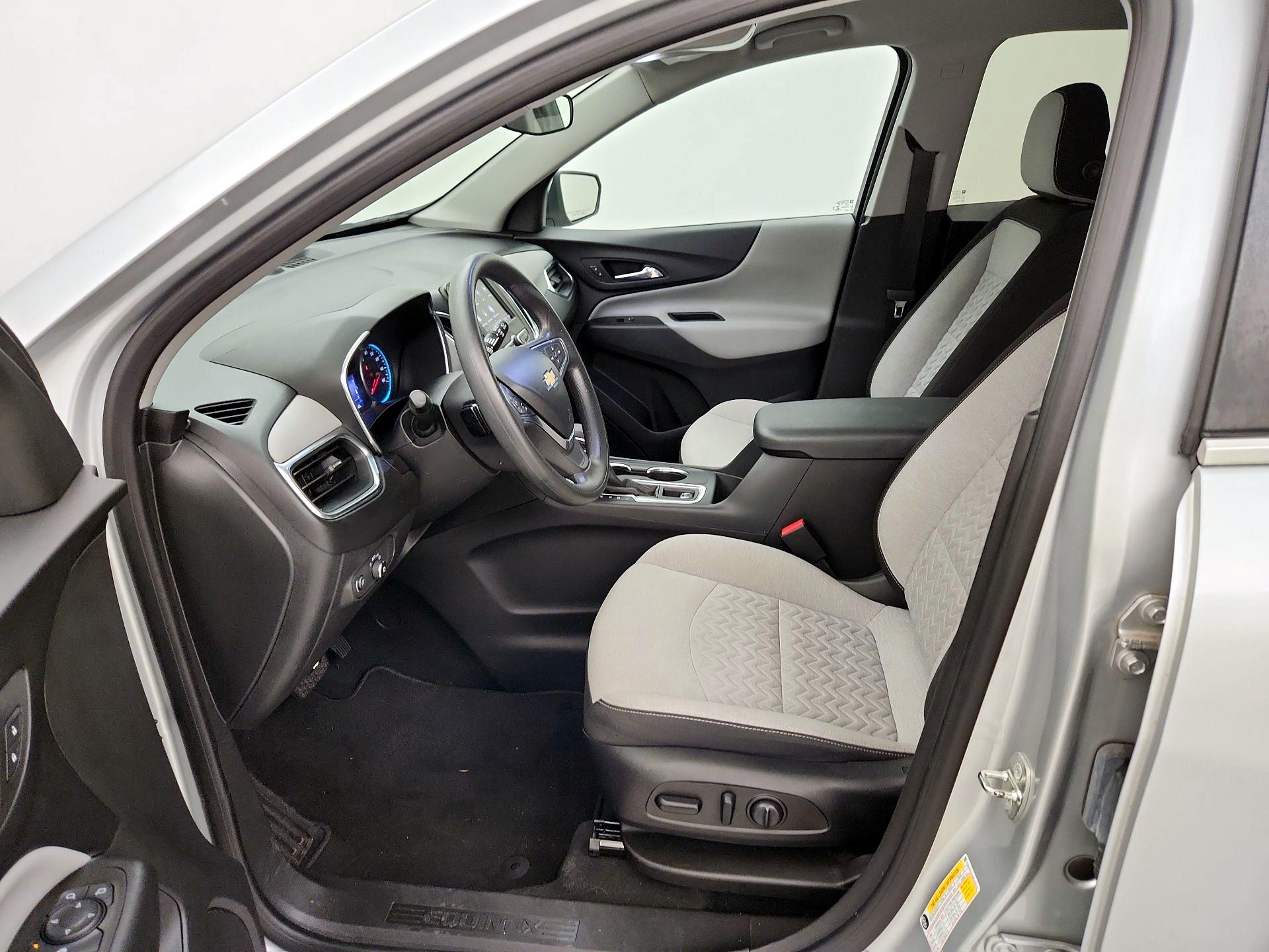 Thumbnail: 2022 Chevrolet Equinox - 11