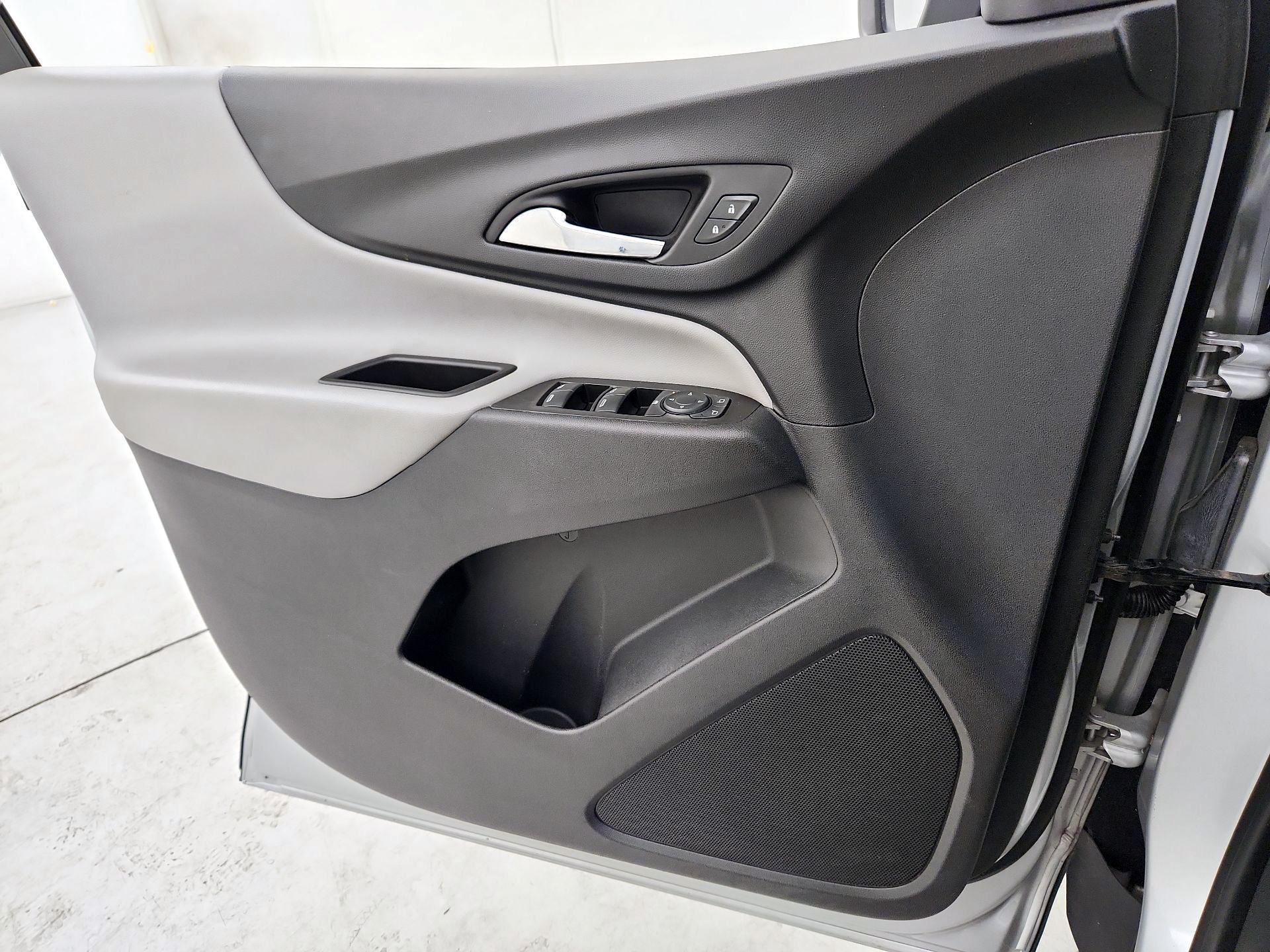 Thumbnail: 2022 Chevrolet Equinox - 12