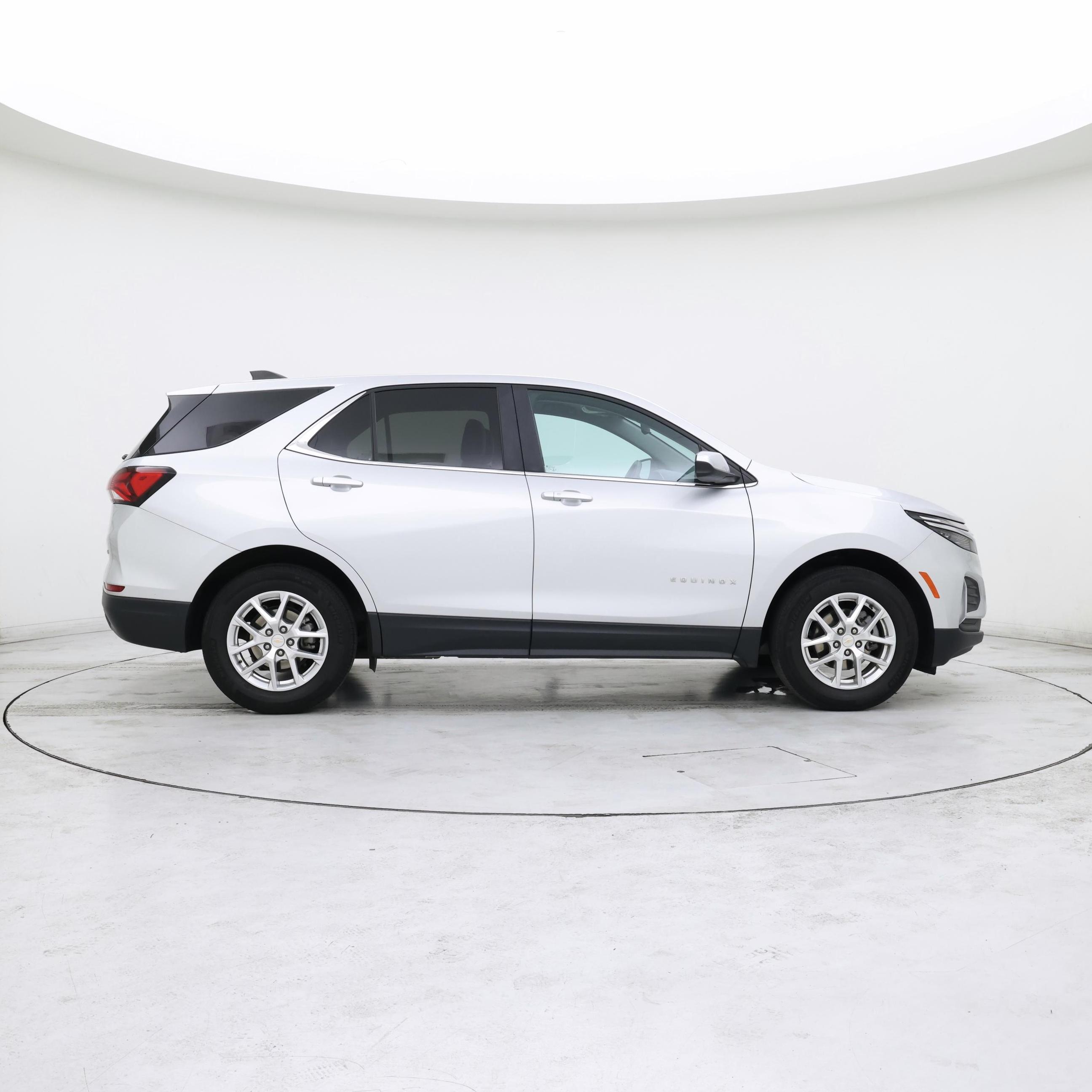 Thumbnail: 2022 Chevrolet Equinox - 7