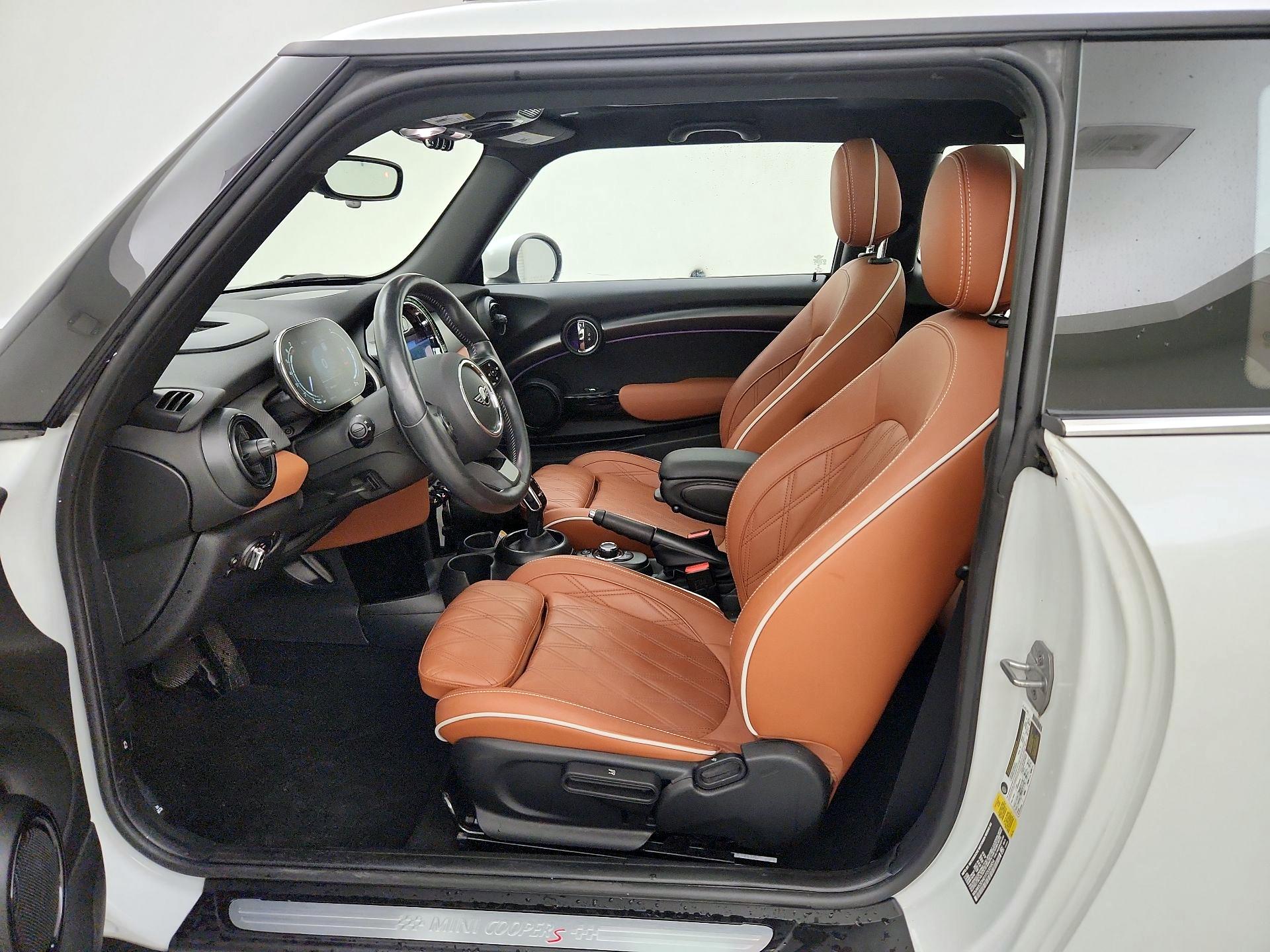 Thumbnail: 2023 MINI Cooper Hardtop - 11