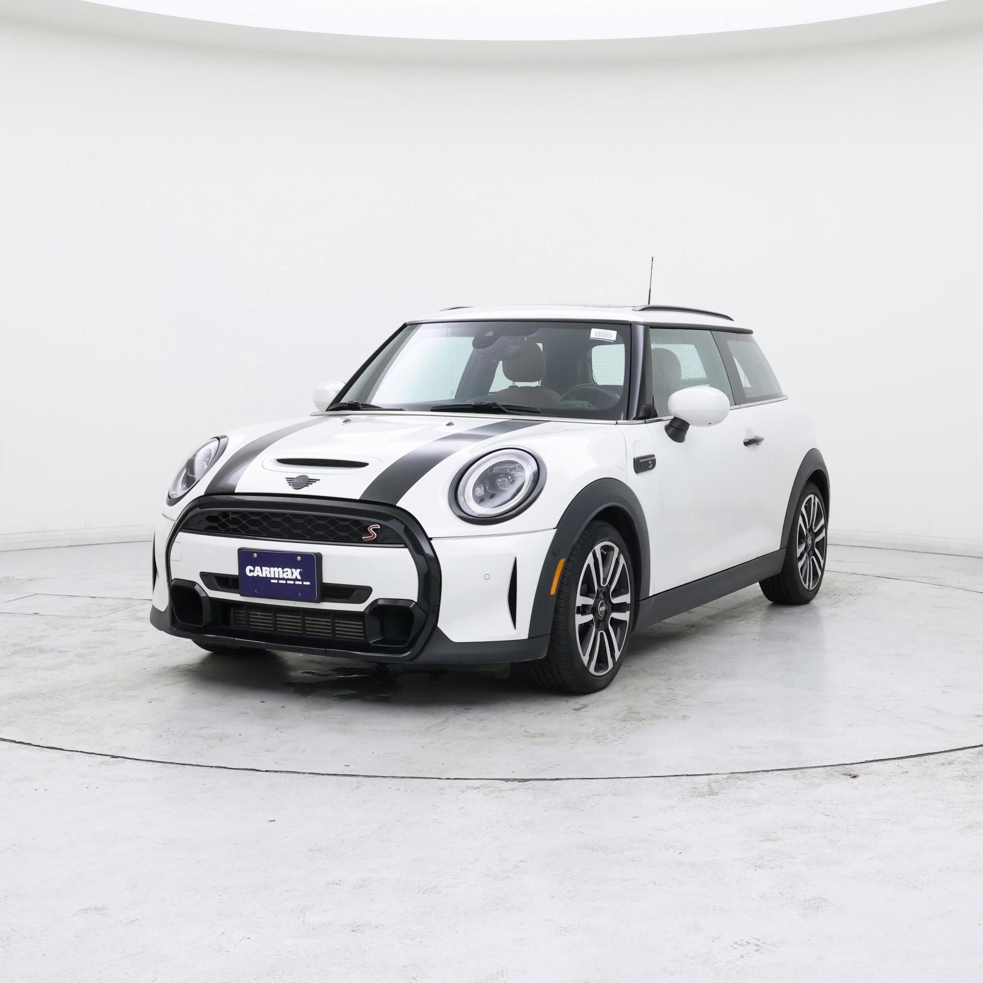 Thumbnail: 2023 MINI Cooper Hardtop - 4