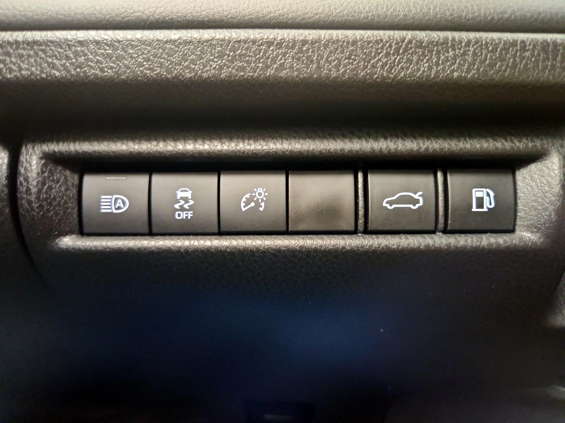 Thumbnail: 2026 Toyota Camry - 13