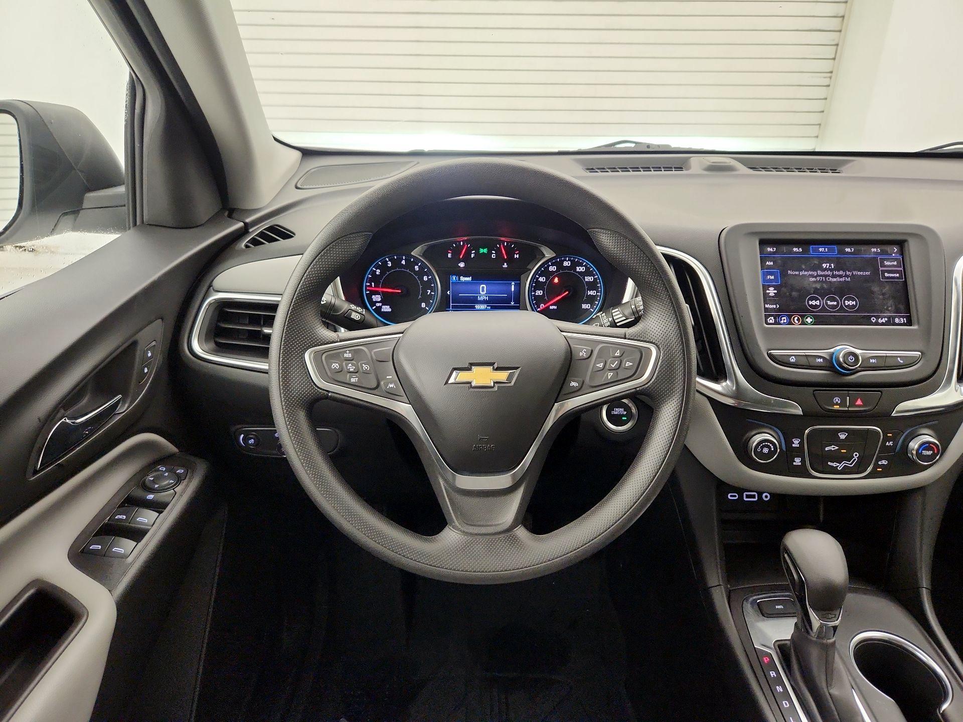 Thumbnail: 2022 Chevrolet Equinox - 10