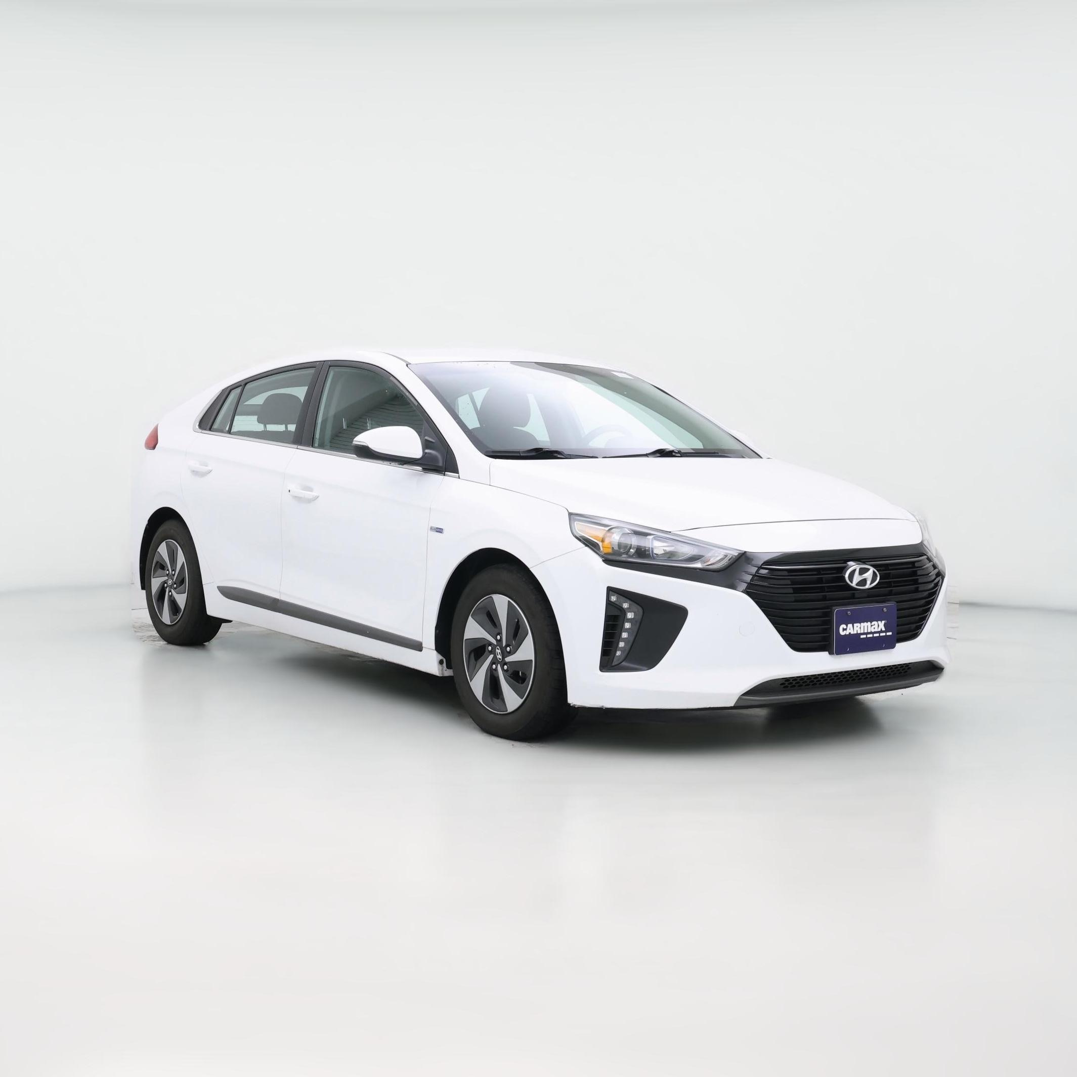 Thumbnail: 2017 Hyundai Ioniq - 1