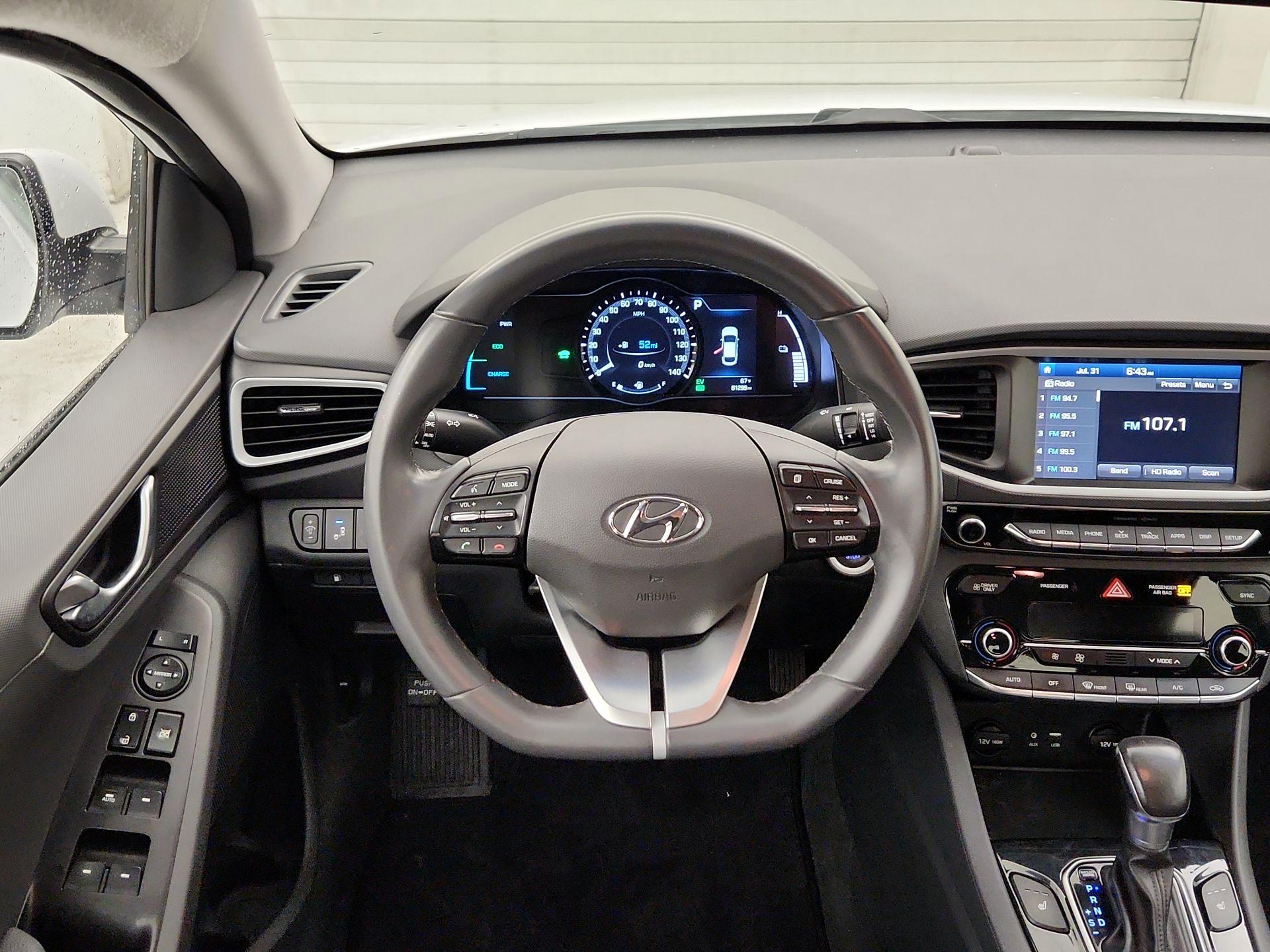 Thumbnail: 2017 Hyundai Ioniq - 10