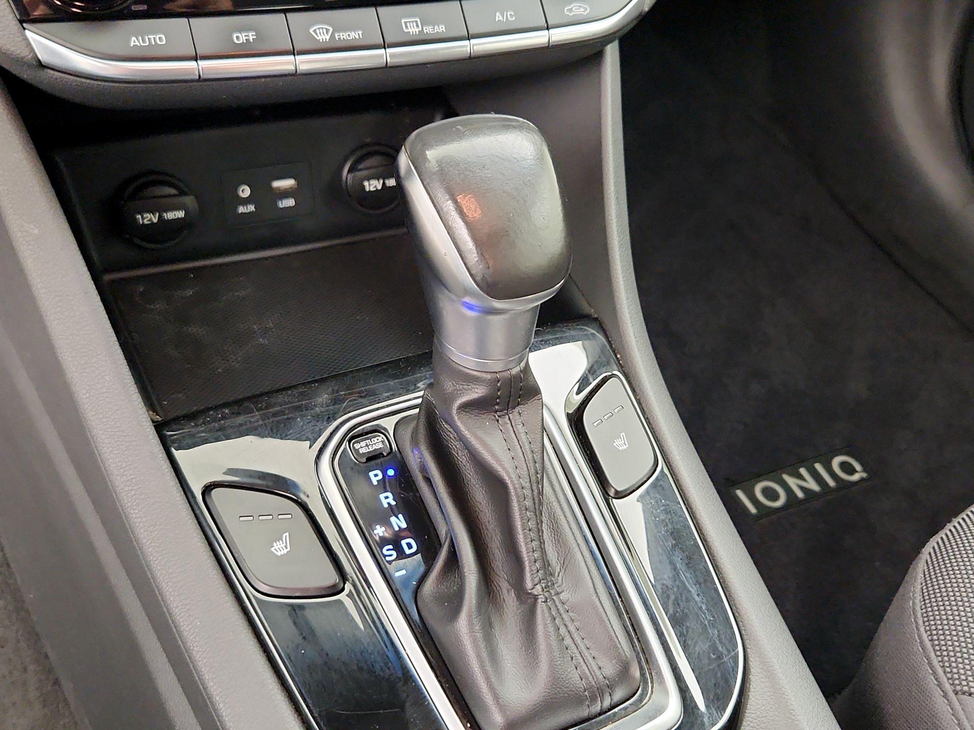 Thumbnail: 2017 Hyundai Ioniq - 17