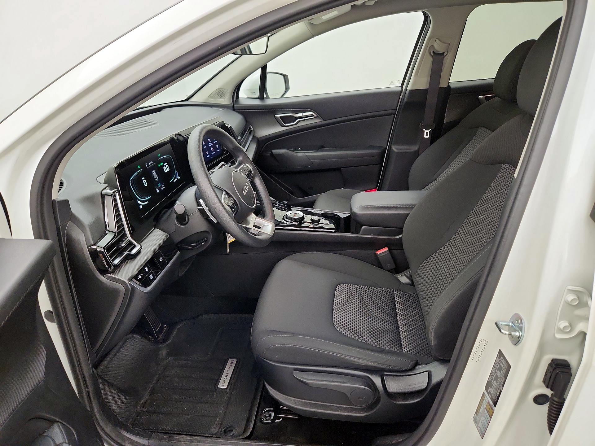 Thumbnail: 2023 Kia Sportage - 11
