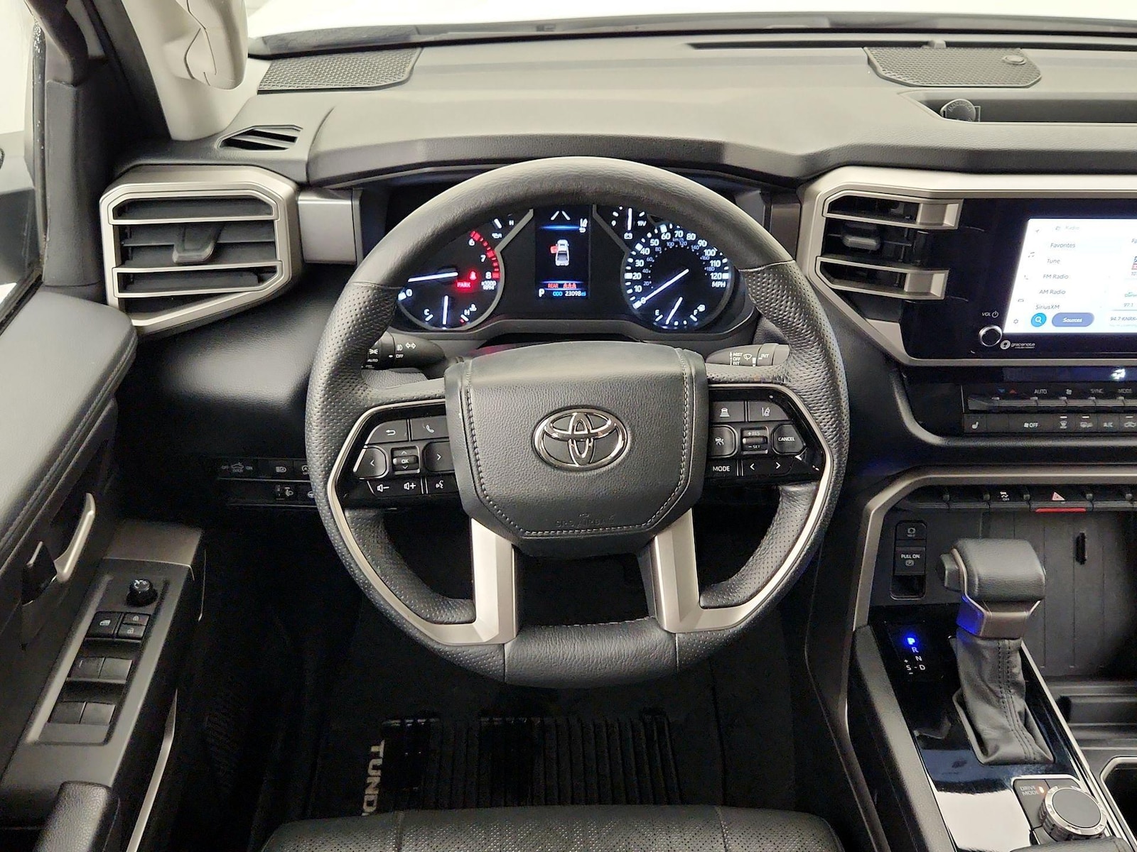 2022 Toyota Tundra SR5 - Photo 11