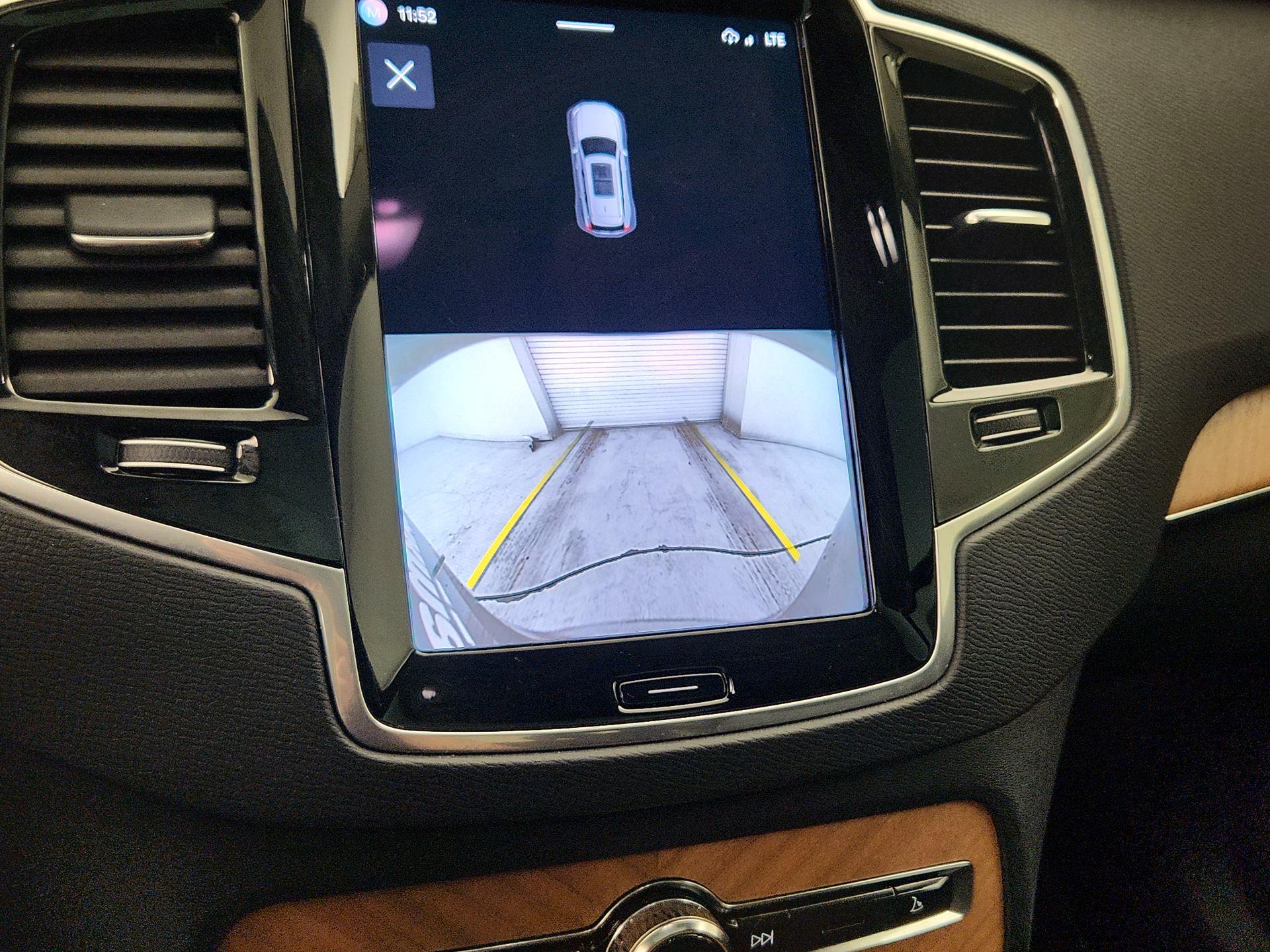 Thumbnail: 2023 Volvo XC90 - 14
