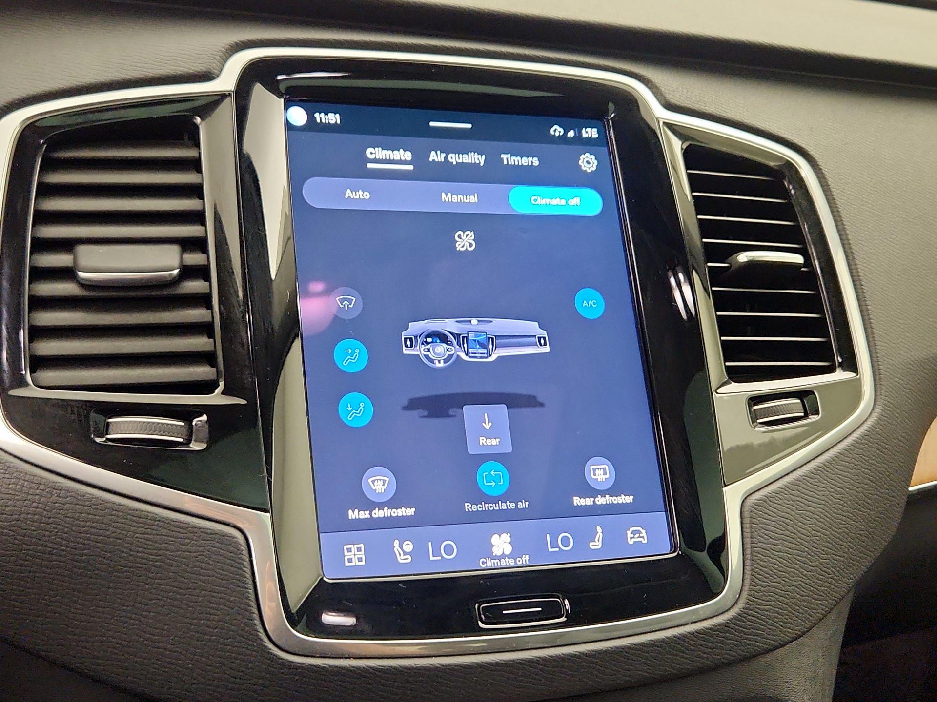Thumbnail: 2023 Volvo XC90 - 16