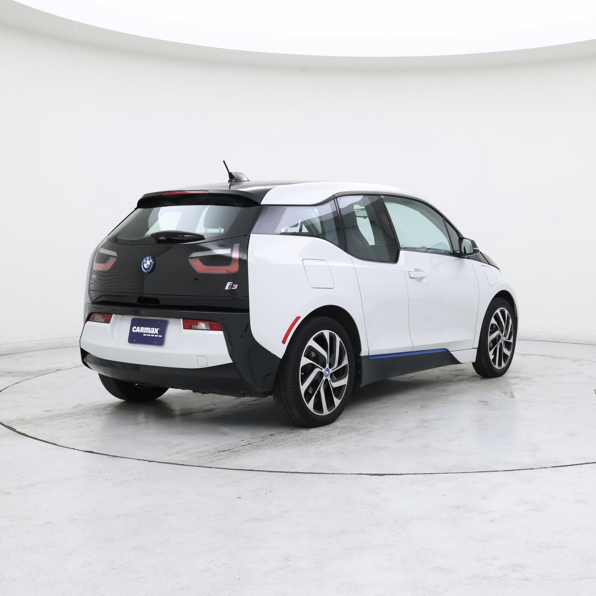 Thumbnail: 2017 BMW i3 - 8