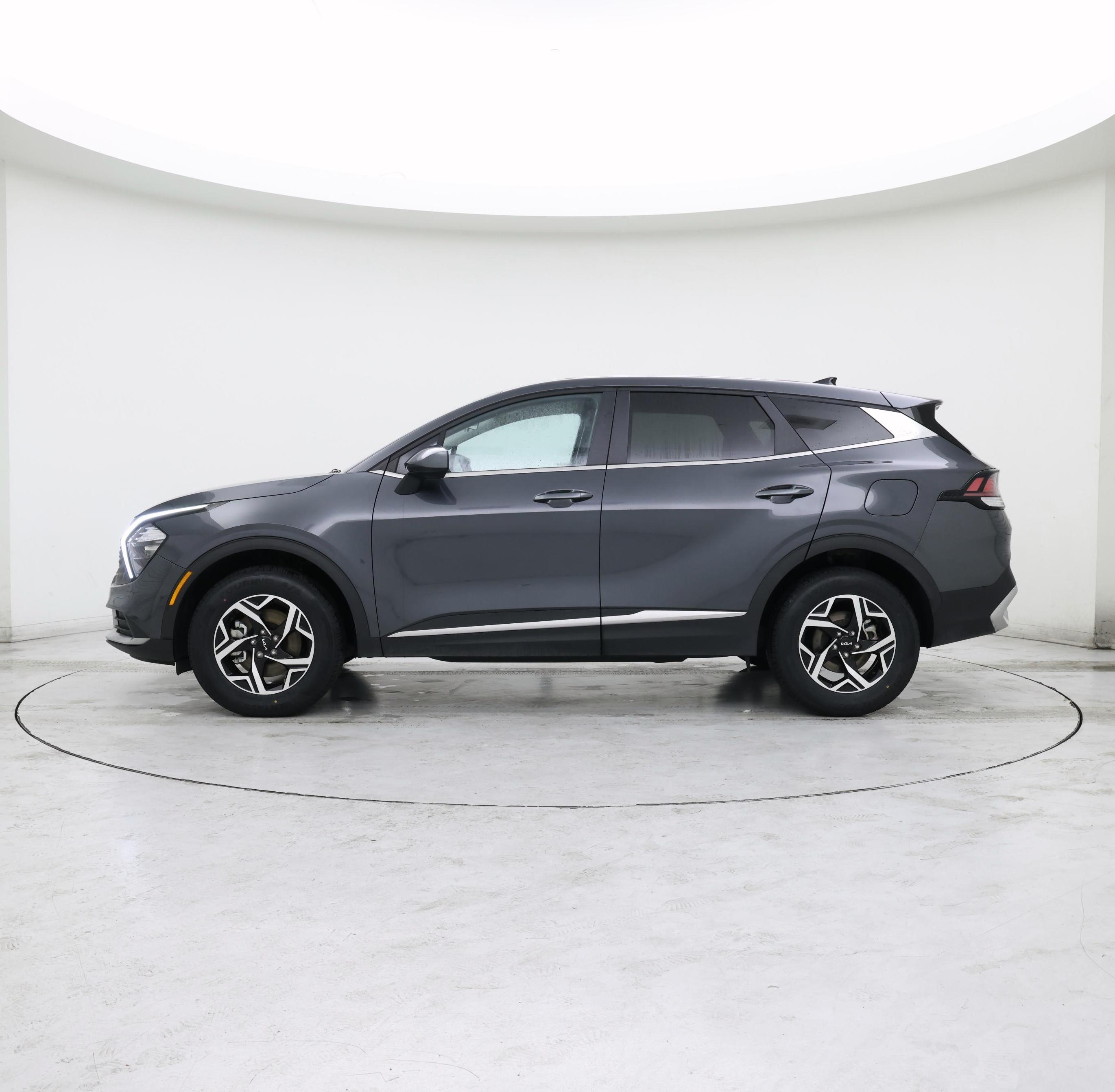Thumbnail: 2023 Kia Sportage - 3