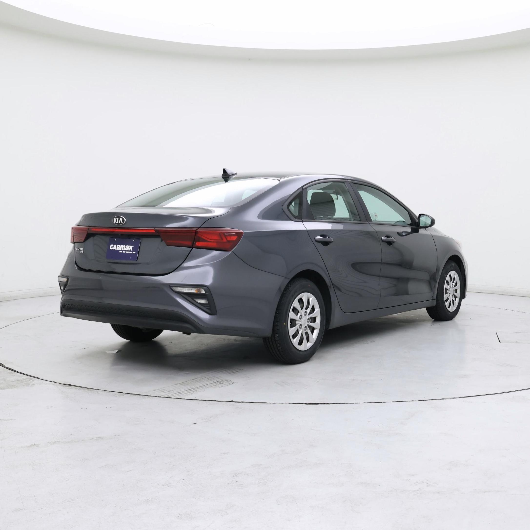 Thumbnail: 2019 Kia Forte - 8