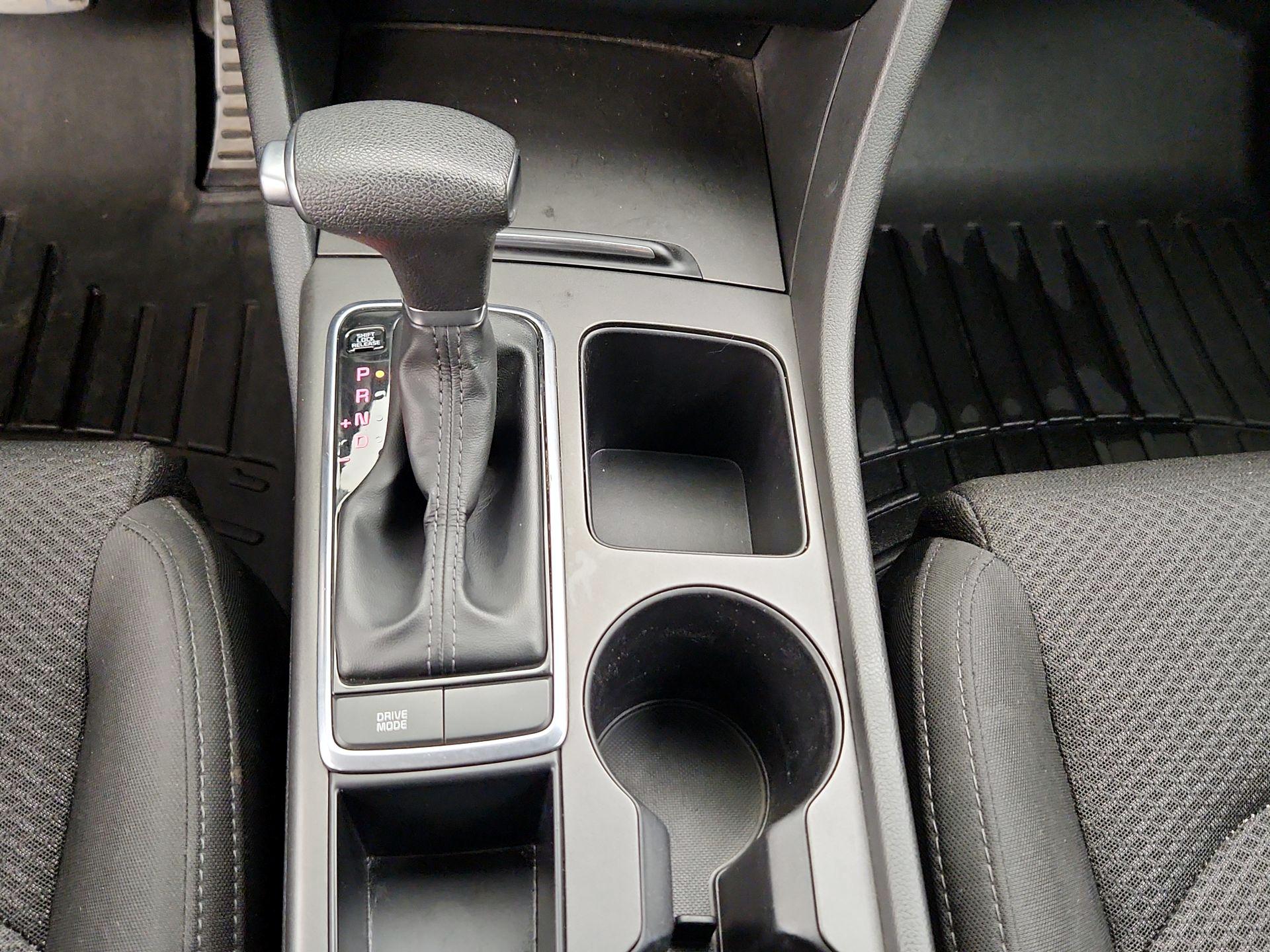 Thumbnail: 2016 Kia Optima - 17