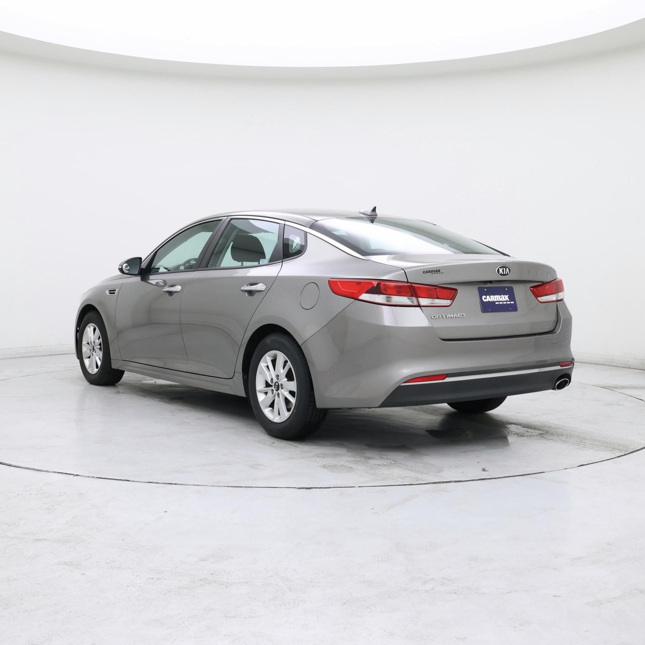Thumbnail: 2016 Kia Optima - 2