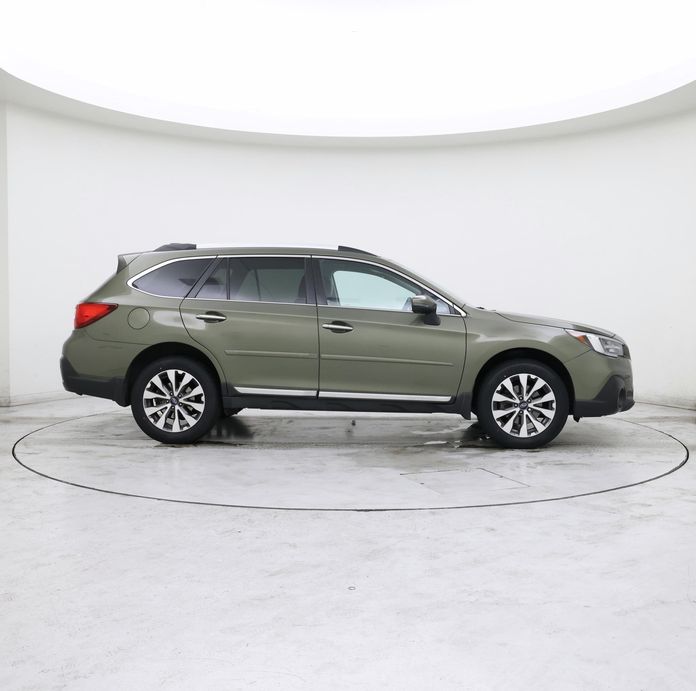 Thumbnail: 2018 Subaru Outback - 7