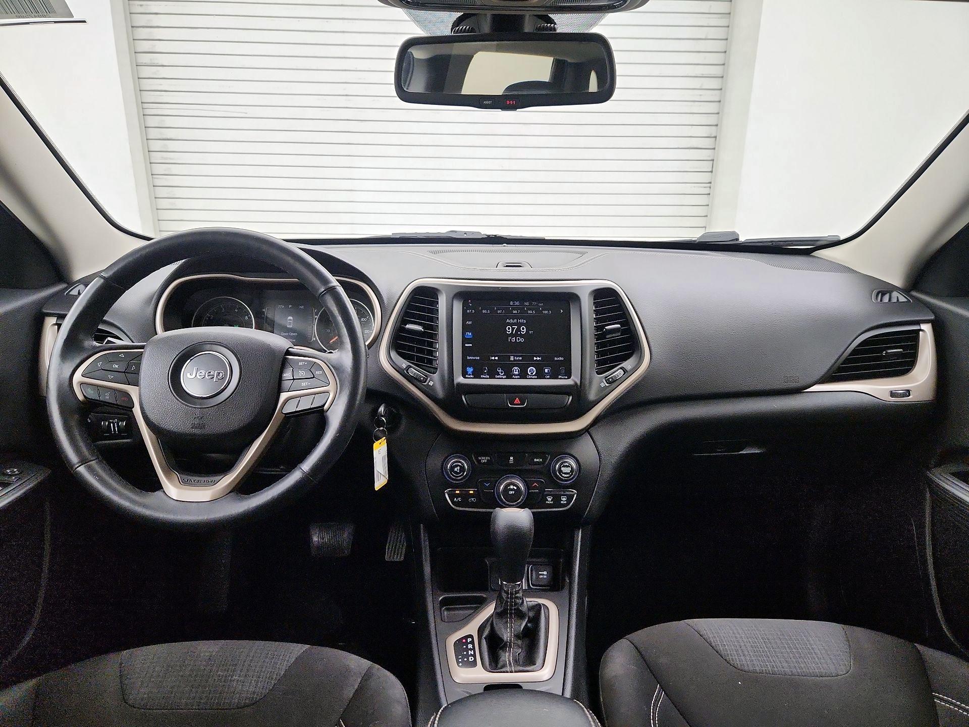 Thumbnail: 2015 Jeep Cherokee - 9