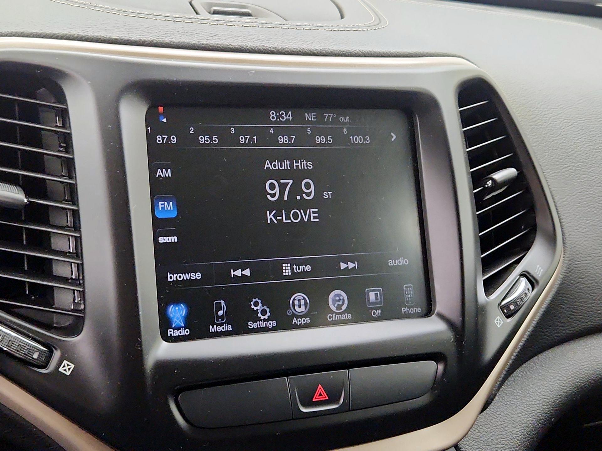 Thumbnail: 2015 Jeep Cherokee - 15