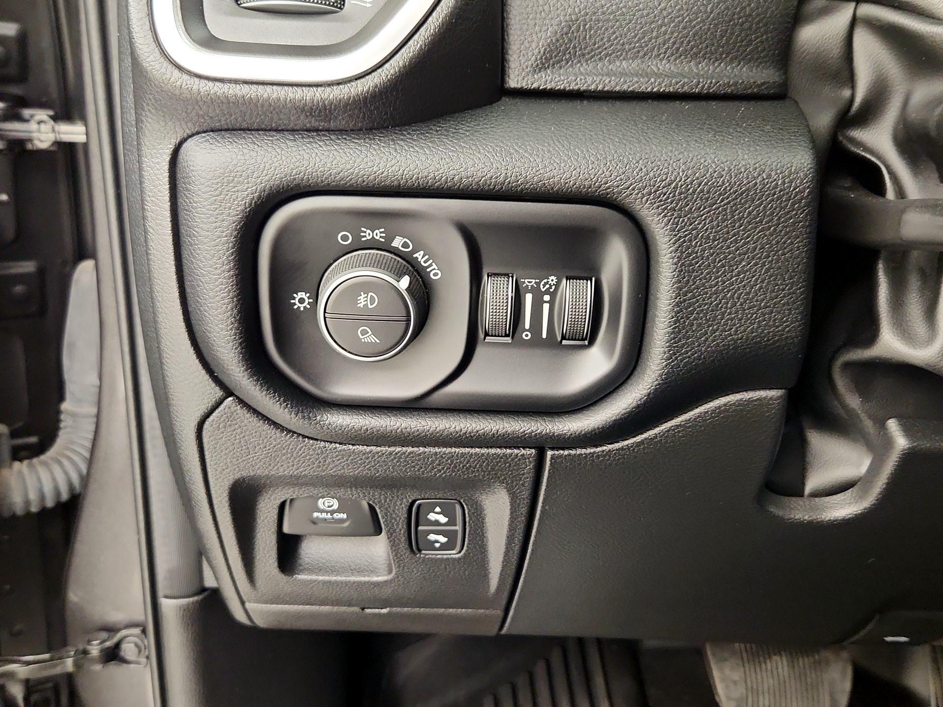 Thumbnail: 2022 RAM 1500 - 13