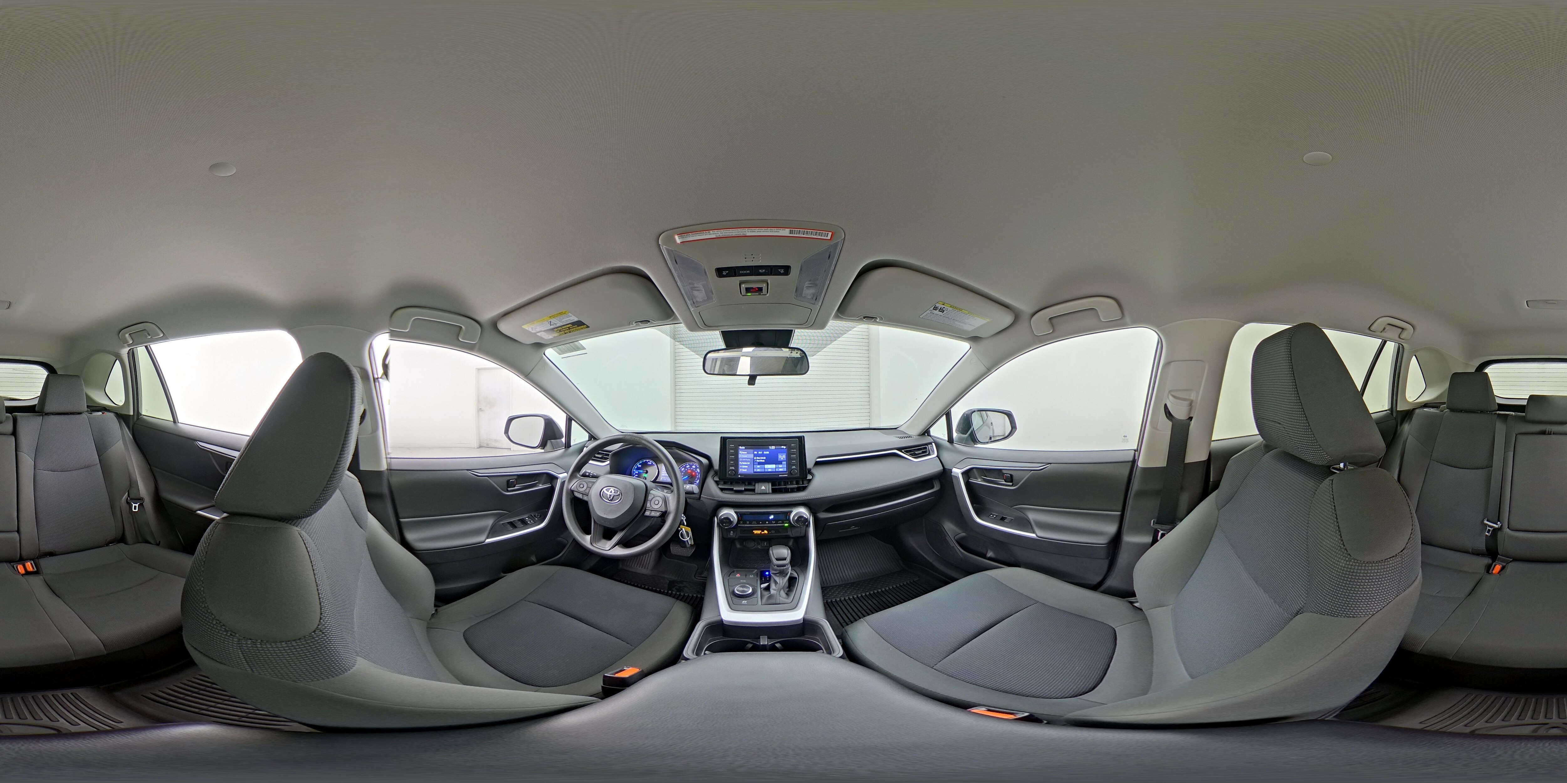2022 Toyota RAV4 LE - Photo 15